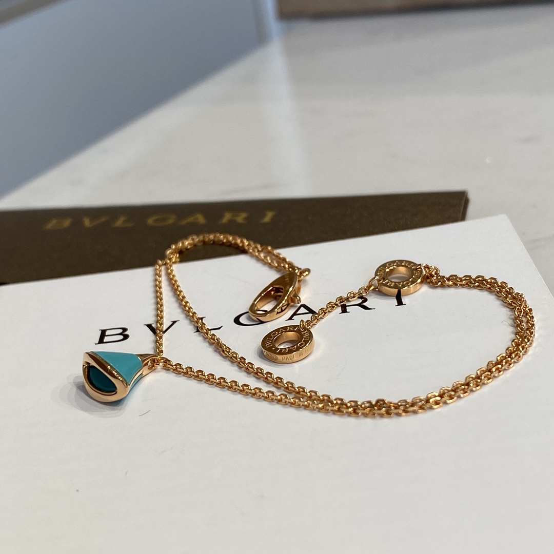 Bulgari natural turquoise fan-shaped necklace