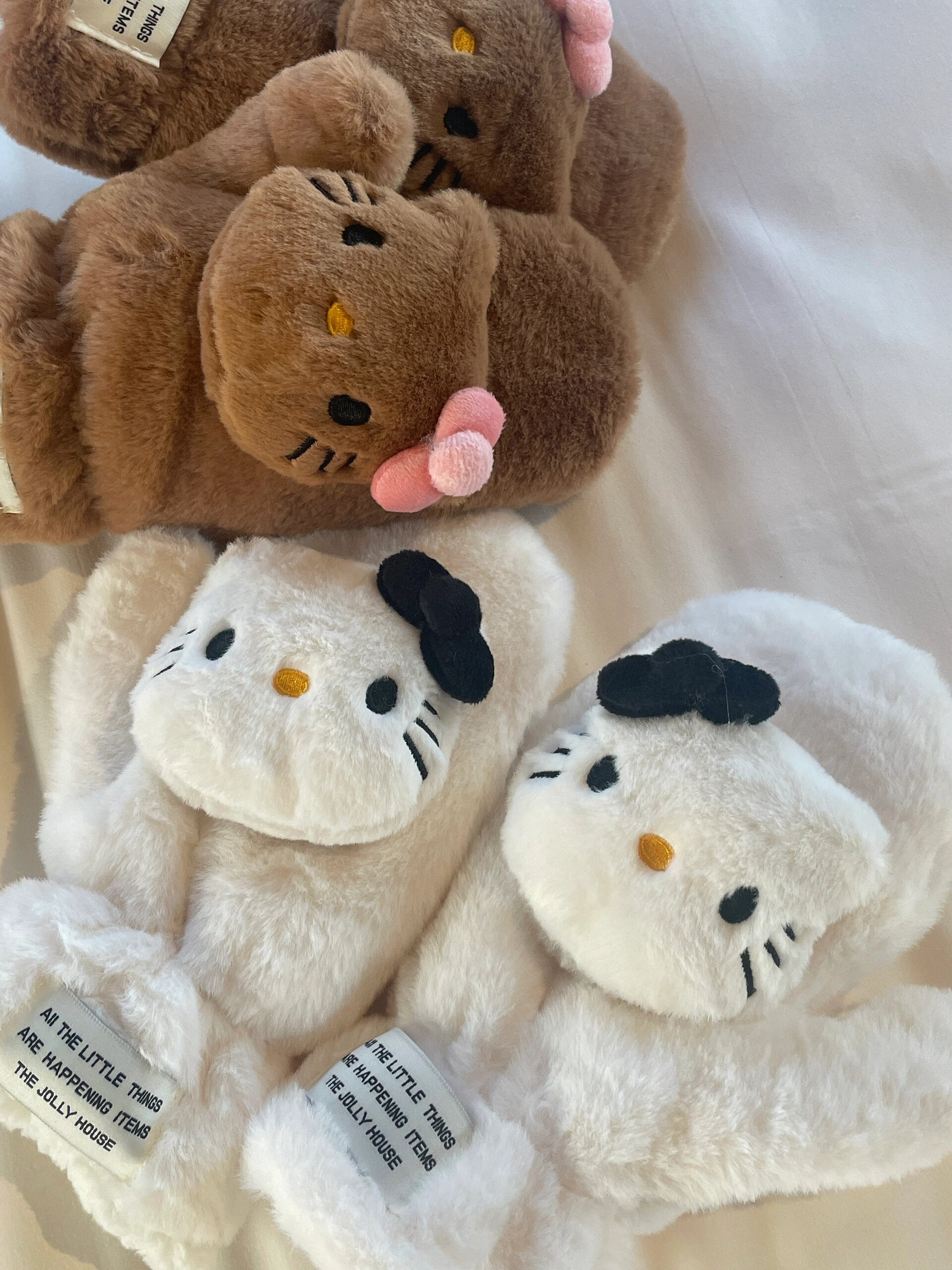 KT Cute Full Finger Gloves Fluffy Plush Winter Warm Mittens Hand Warmer for Women Teenager Girls