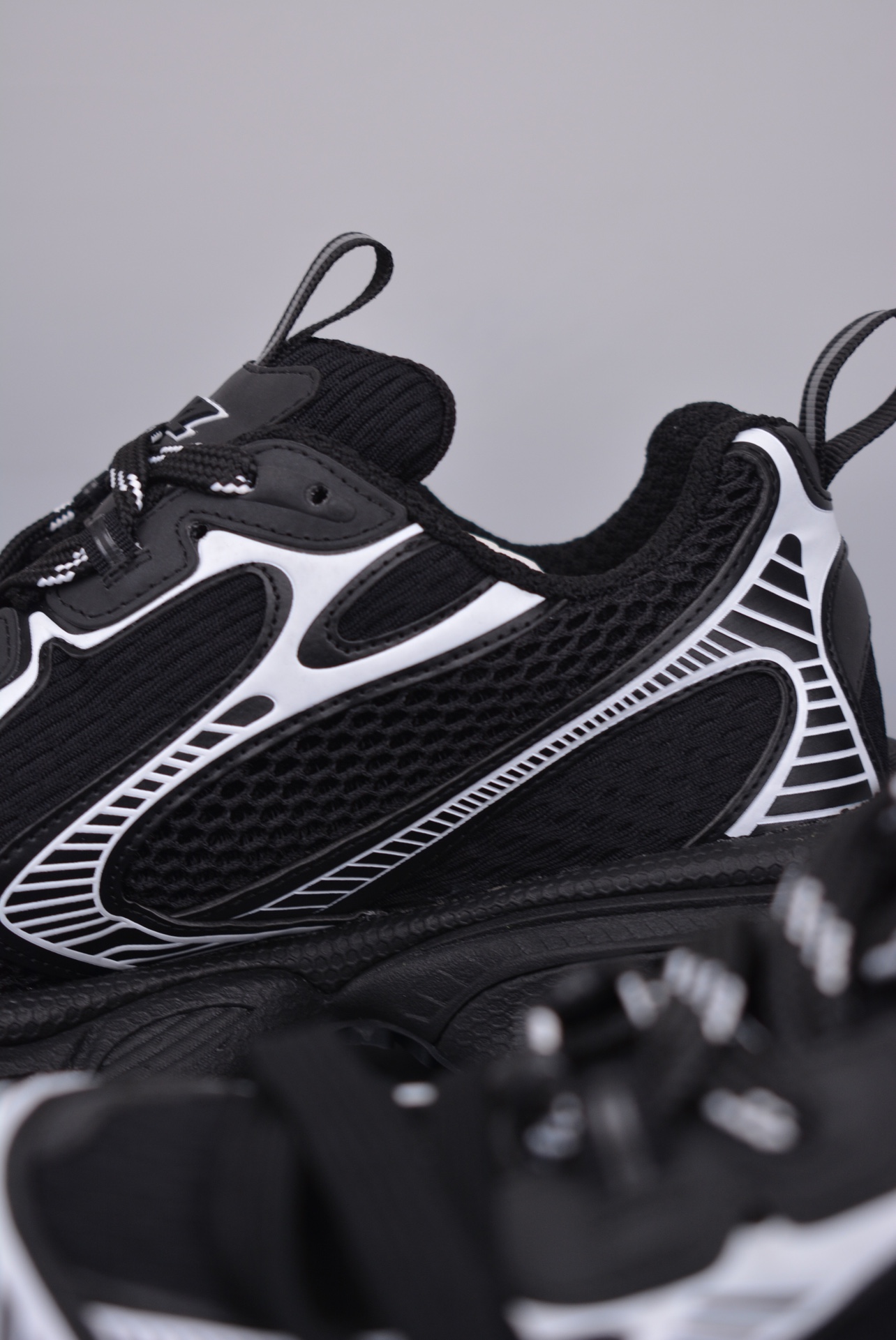 BALENCIAGA 3XL Sneakers Black and White