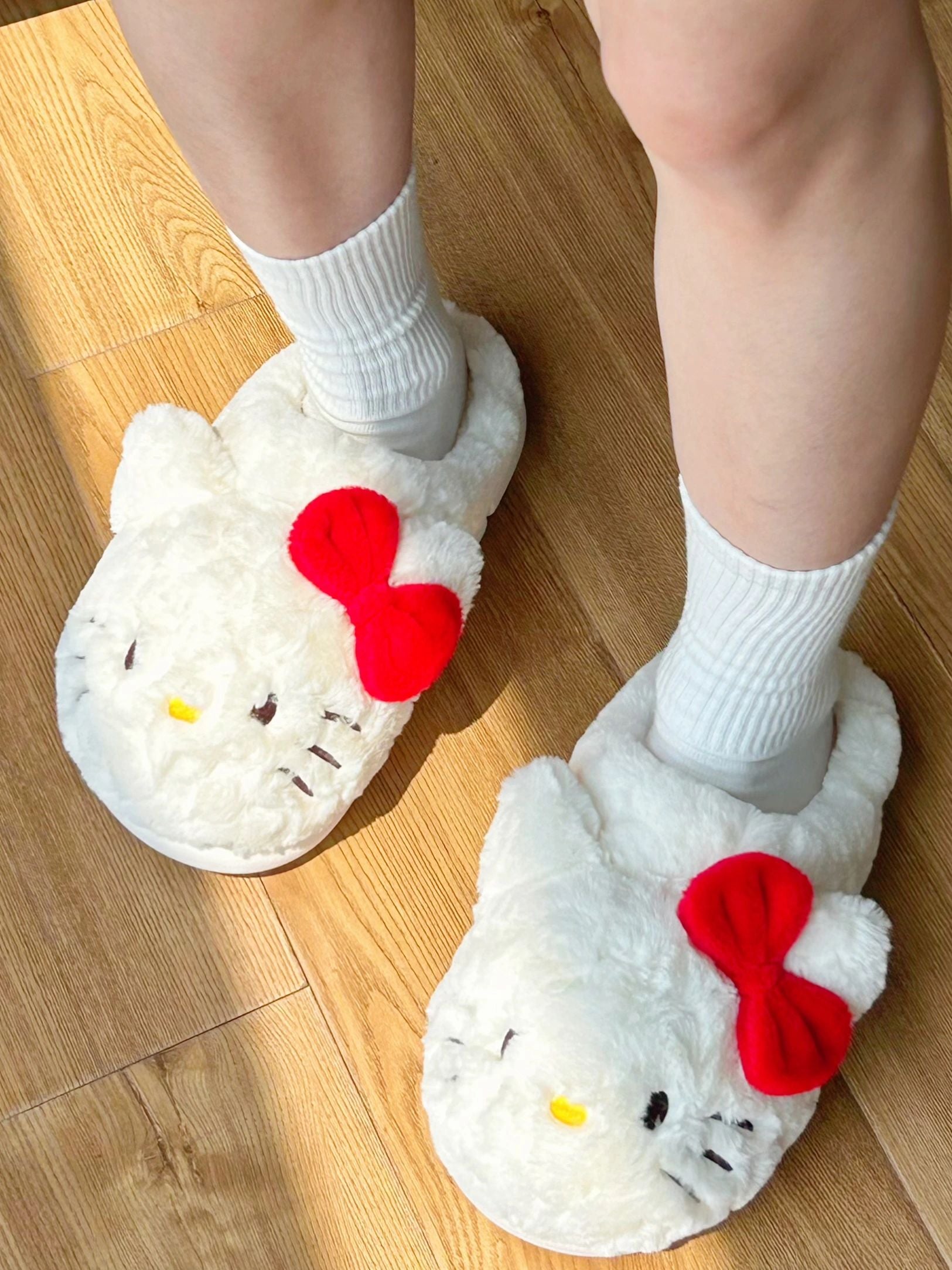 Sanrio Fluffy Plush Slippers House Slippers Winter Indoor Outdoor Slippers for Women