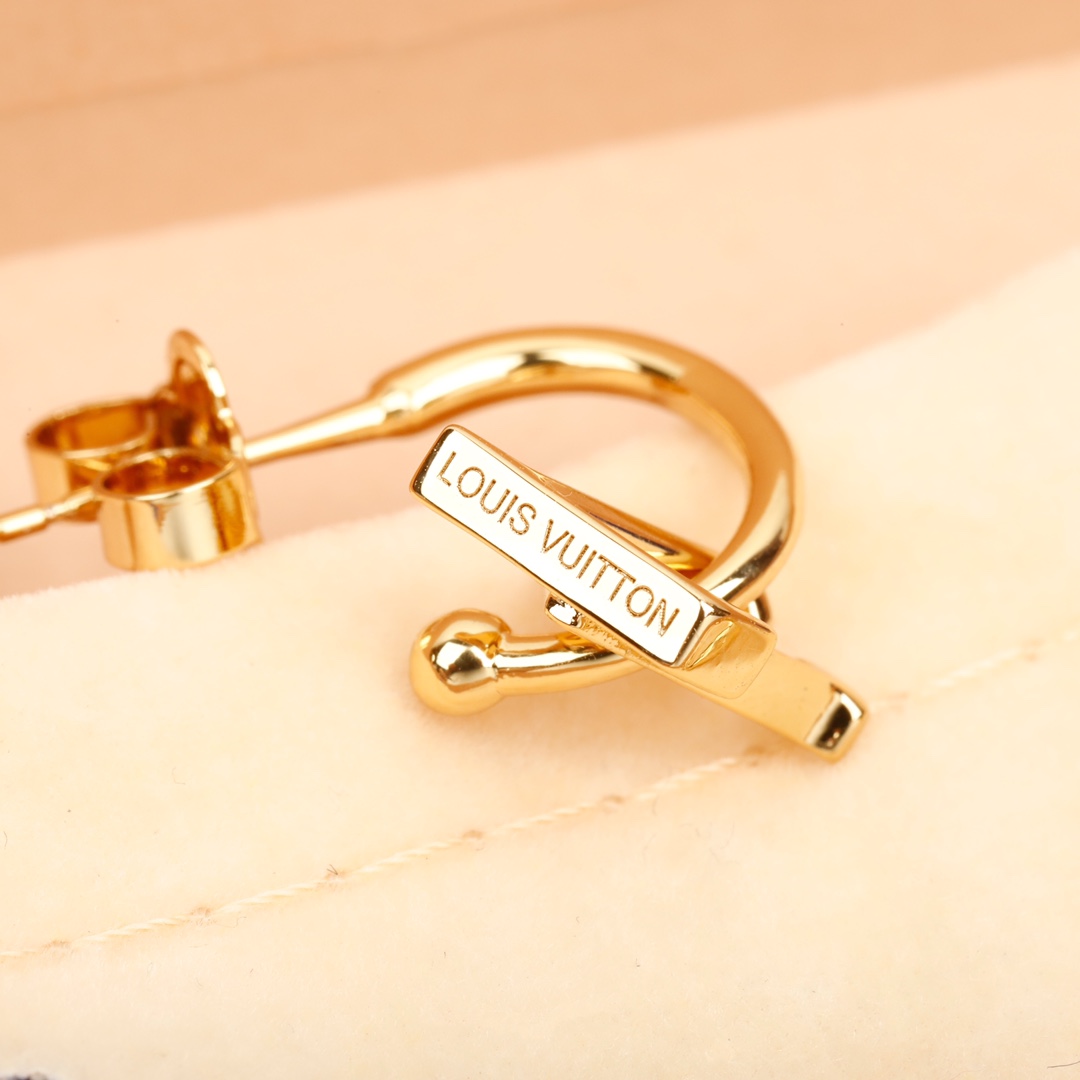 Louis Vuitton Small Flower Three-piece Earring Set