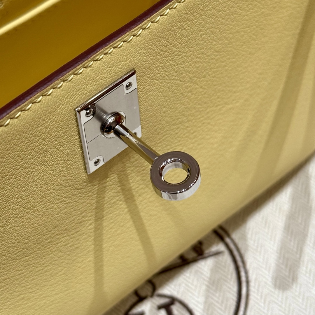 Hermès Kelly Pochette 1ZJaune Poussin Handbag (Handmade to Order)