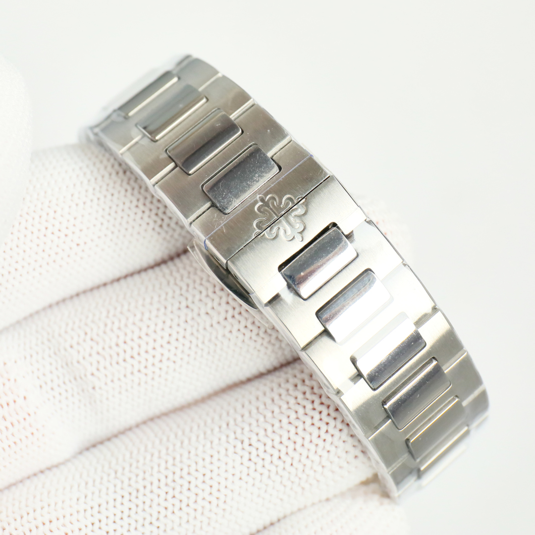 Patek Philippe GR Fac Nautilus 5711 Series