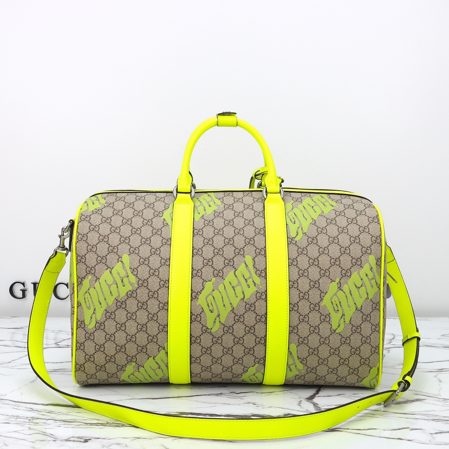 Gucci Medium duffle bag with print 834962 FAEQD 9761