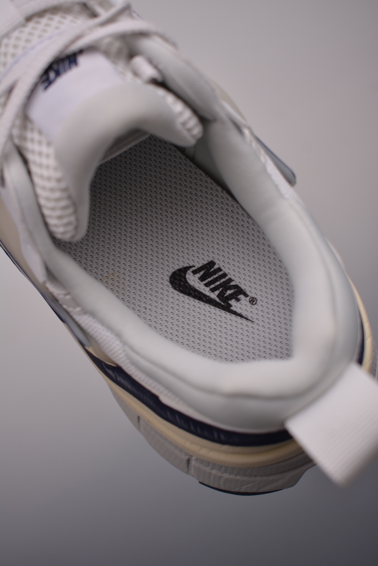 Nike Wmns V2K Runtekk LowWhite Grey Navy FD0736-102
