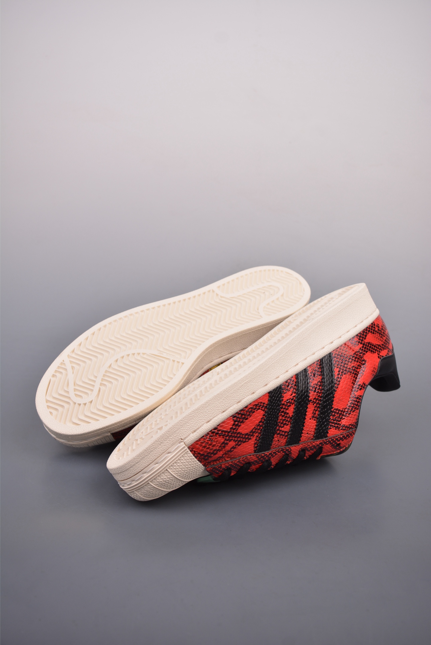 Adidas Originals Superstar XLG Snake Pattern Shanghai Limited JI0104