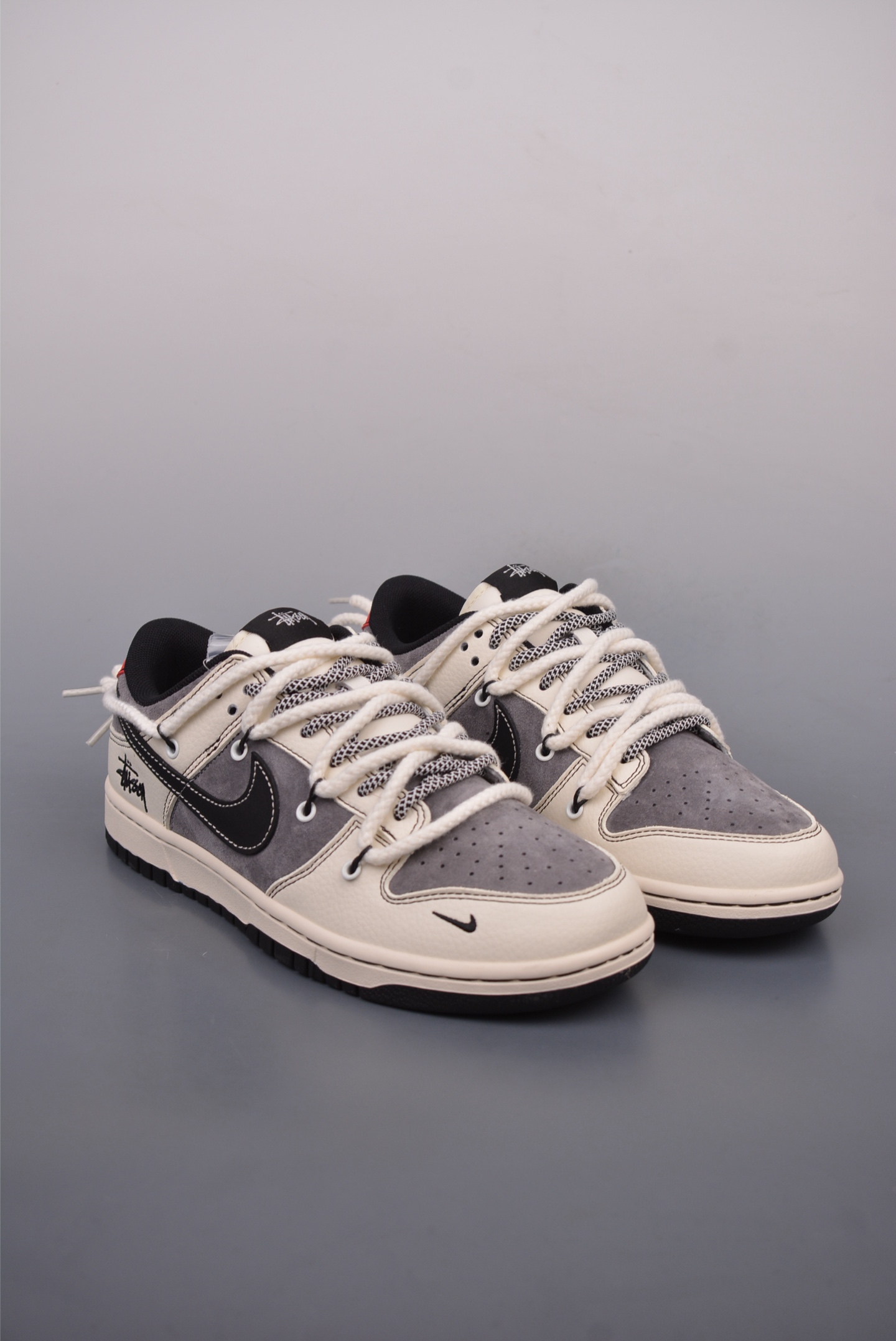 Stussy x Nike SB Dunk Low Retro Lot Stussy Off-White Dark Gray YX5066-208