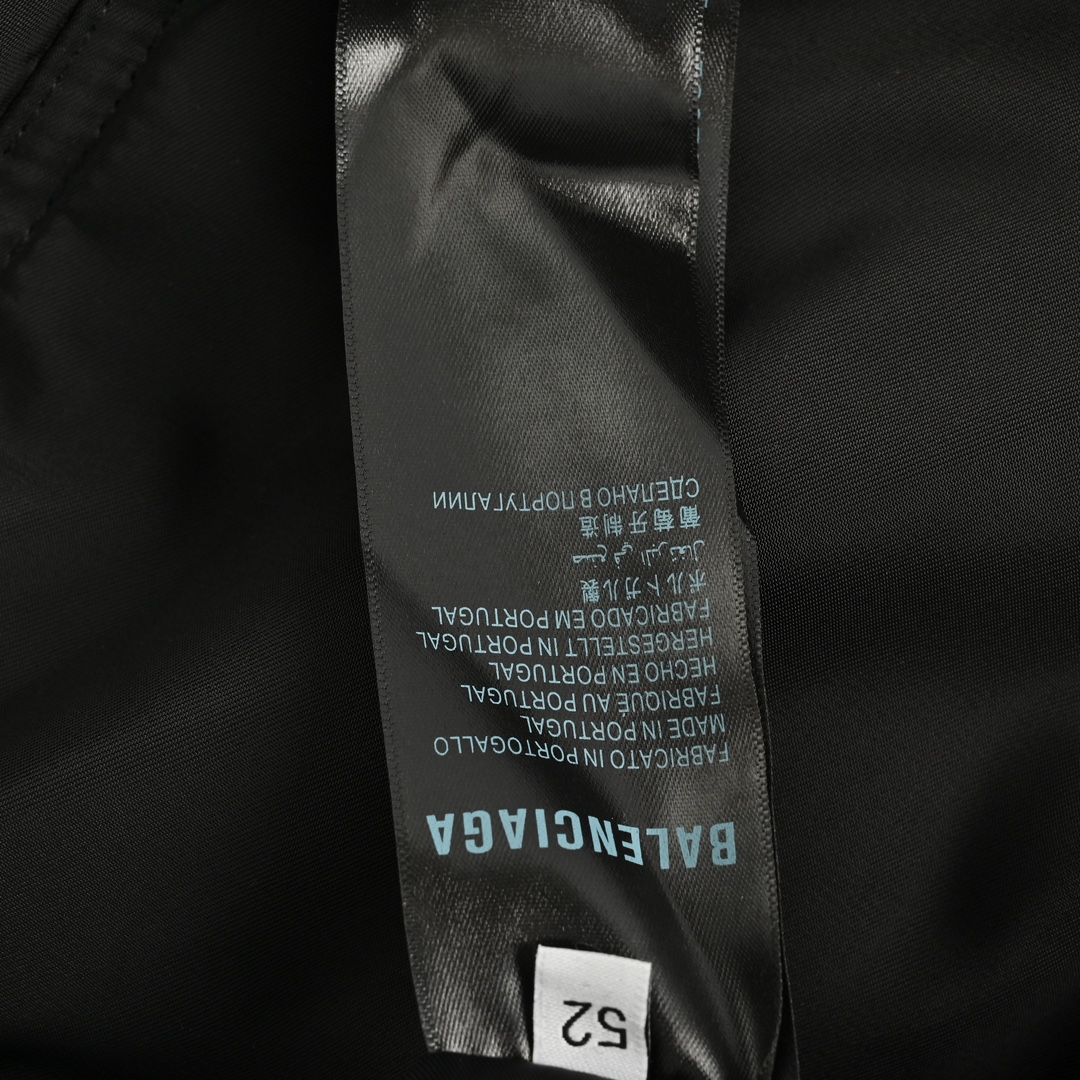 Balenciaga 24Fw English lettering embroidered baseball flight quilted jacket