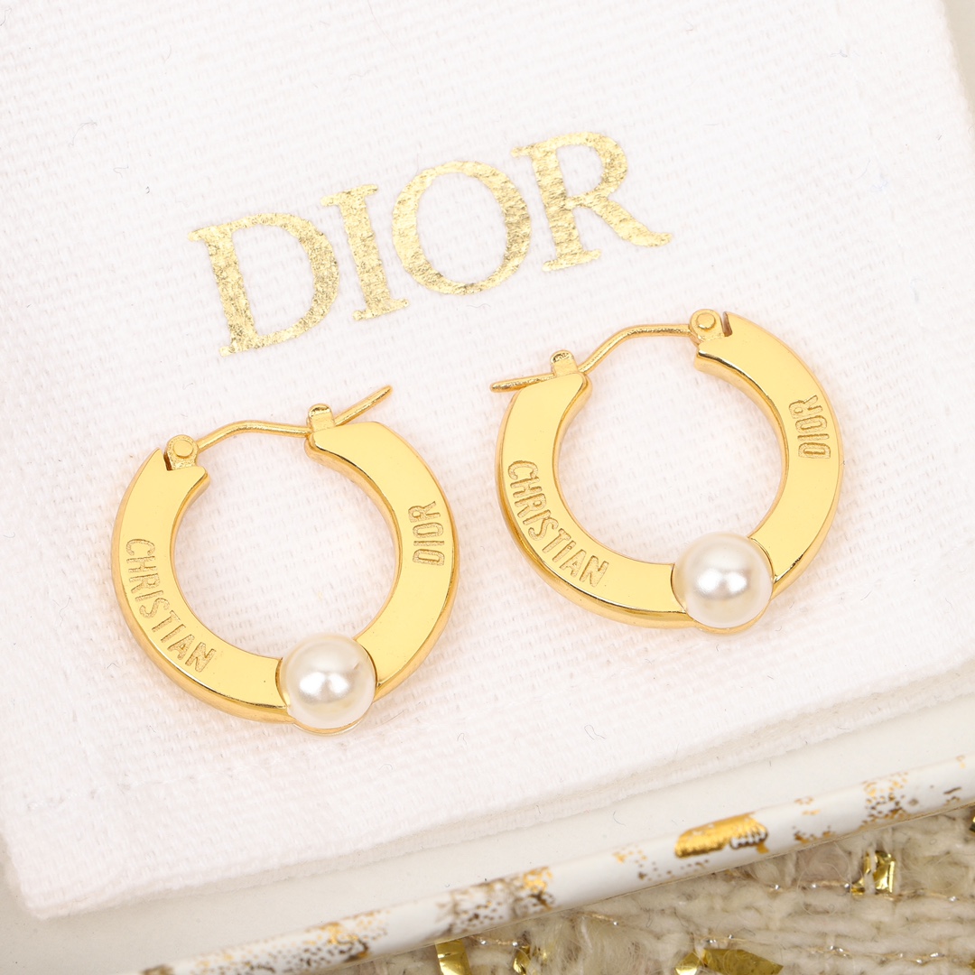 Dior Gold Circle Pearl Earrings