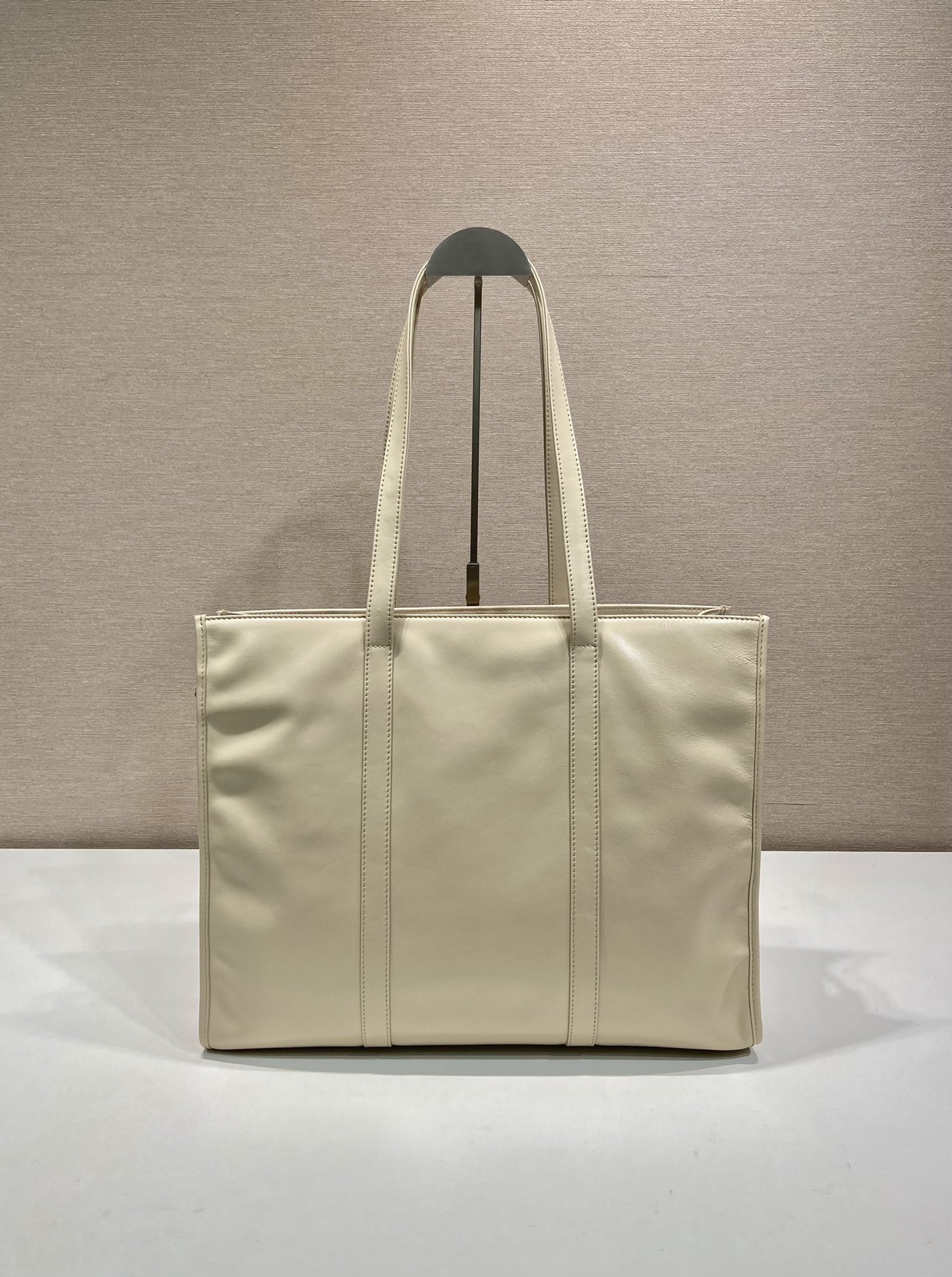 Prada waxed tote bag 1BG460