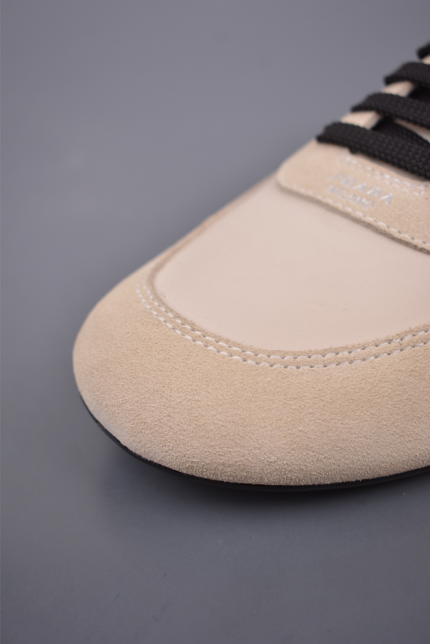 Prada SpringSummer Show Thin-soled Dexter Shoes Off-White