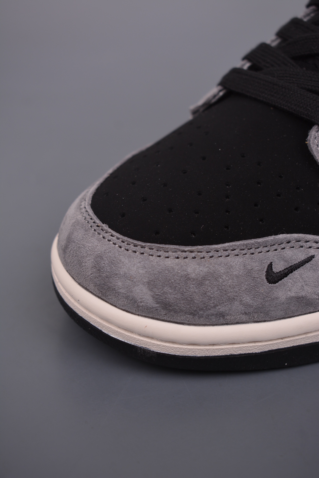 Supreme x Nike By You SB Dunk Low Retro SP Dark Grey Black and White XX3168-206