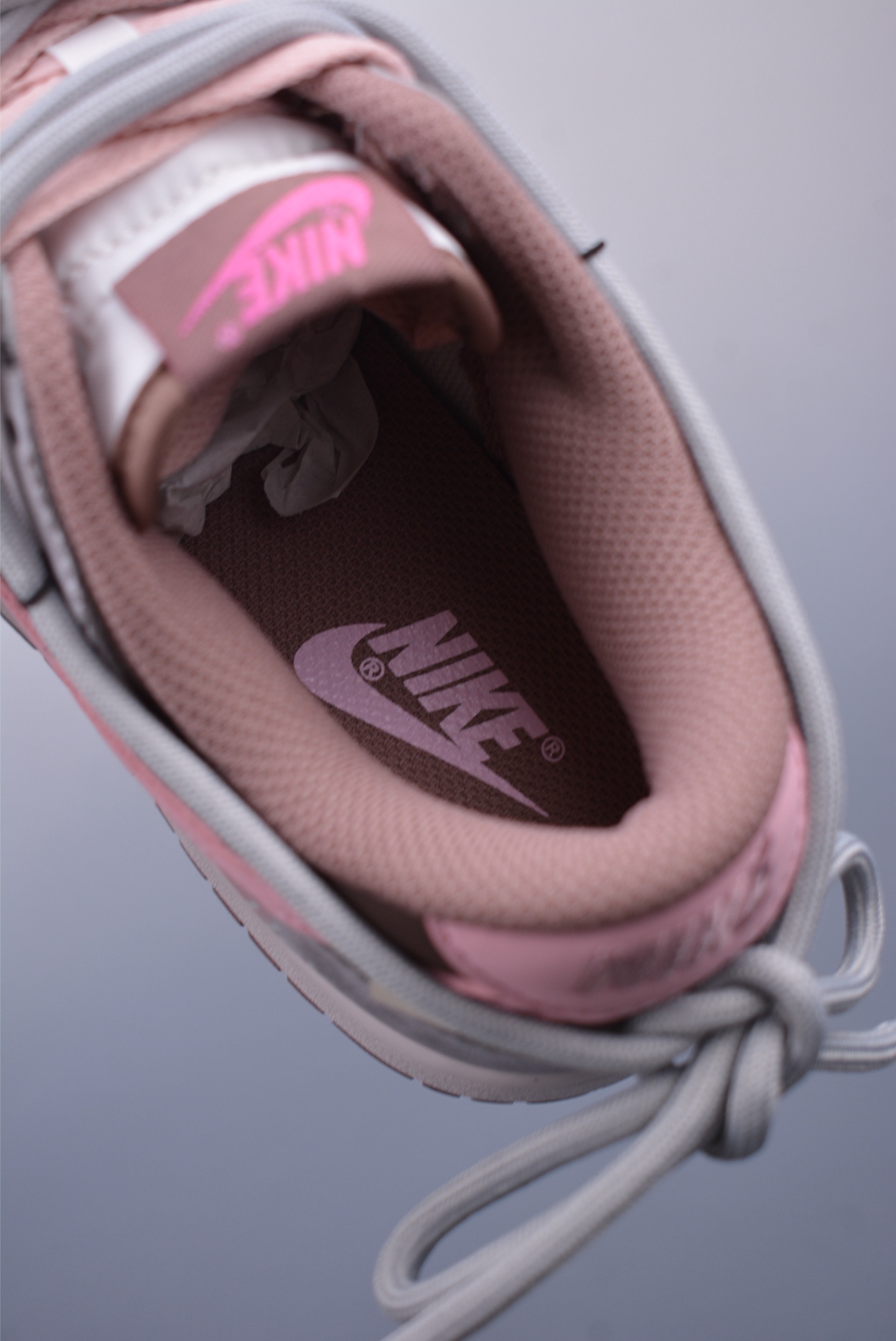 NIKE SB Dunk Low sneakers Koala Party Pink Dream Refrain FZ3611-208