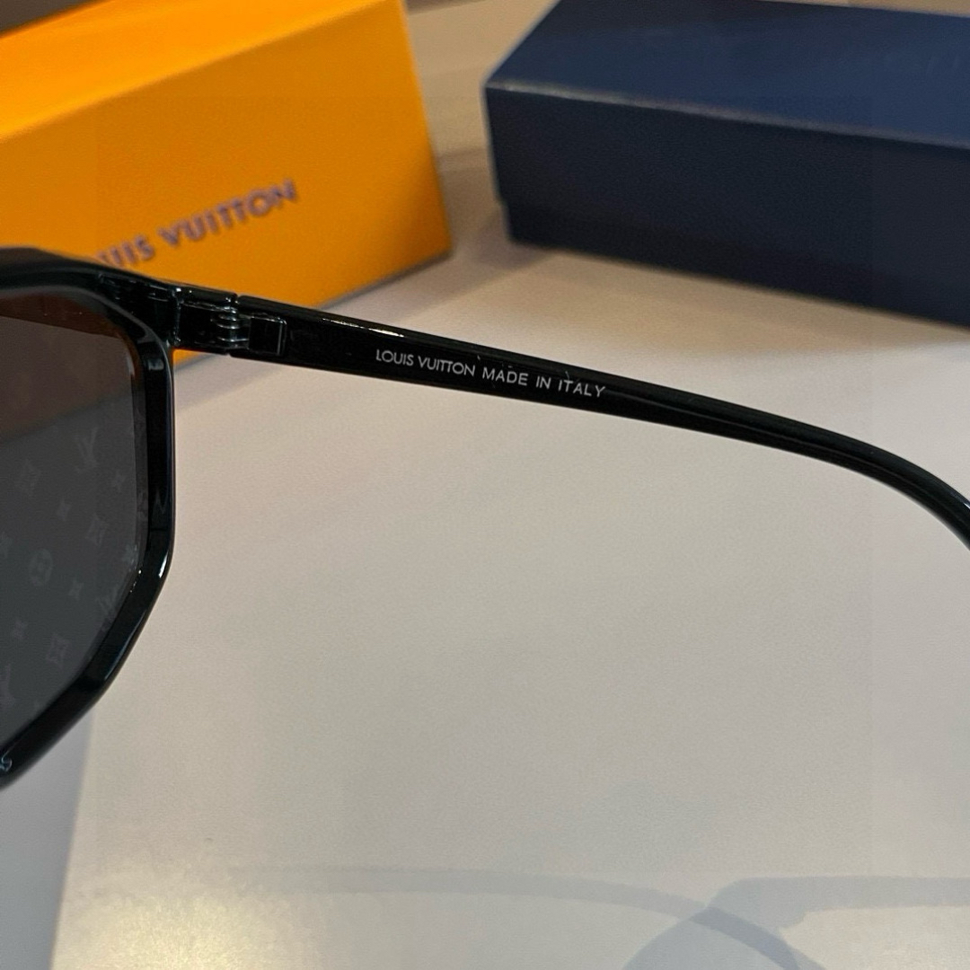 Louis Vuitton Square Frame Sunglasses