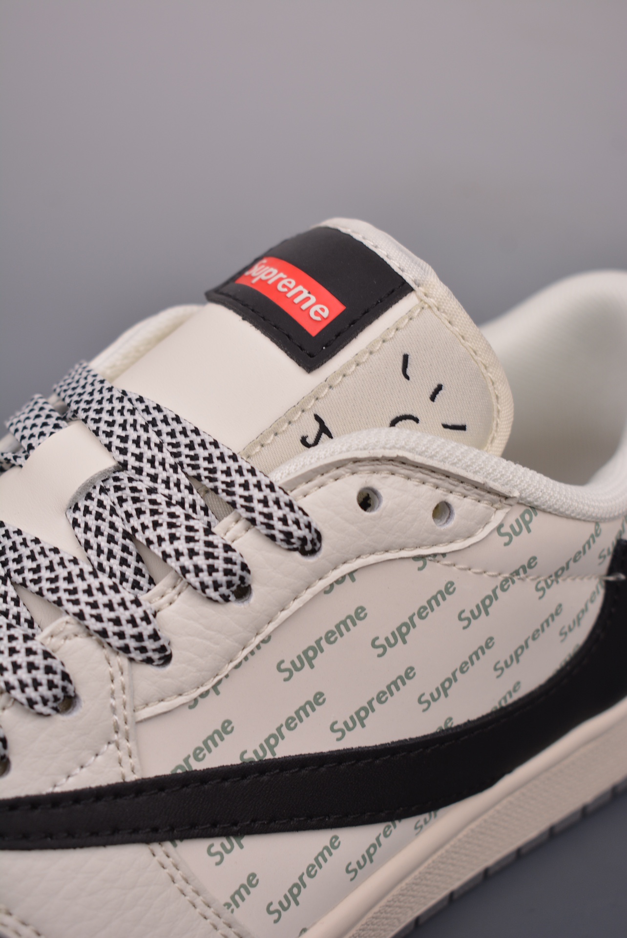 Supreme x Travis Scott x Nike Air Jordan 1 Low OG SP Beige Gray Black XY2688-120
