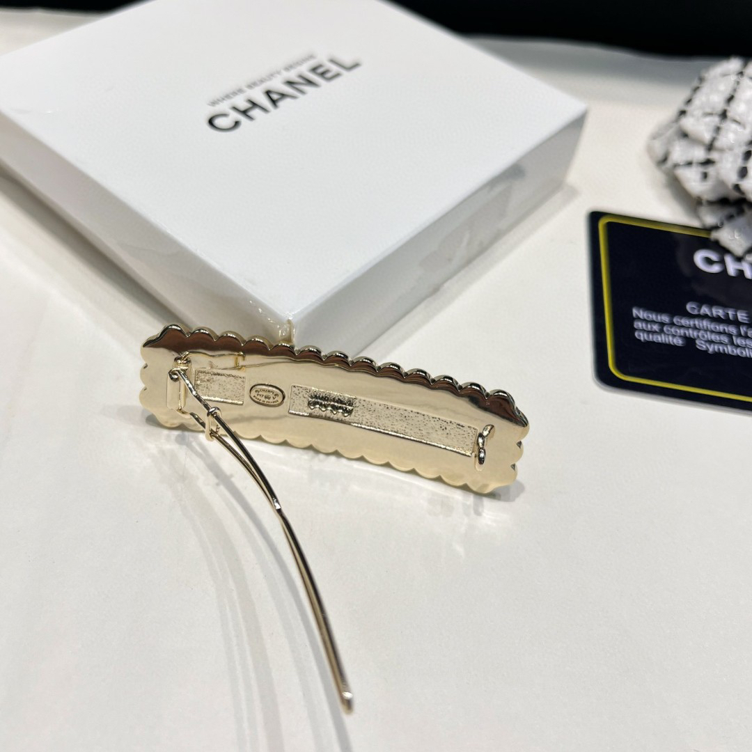 Chanel font hairpin