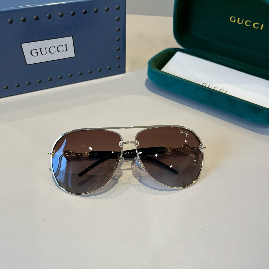 Gucci Round Frame Sunglasses