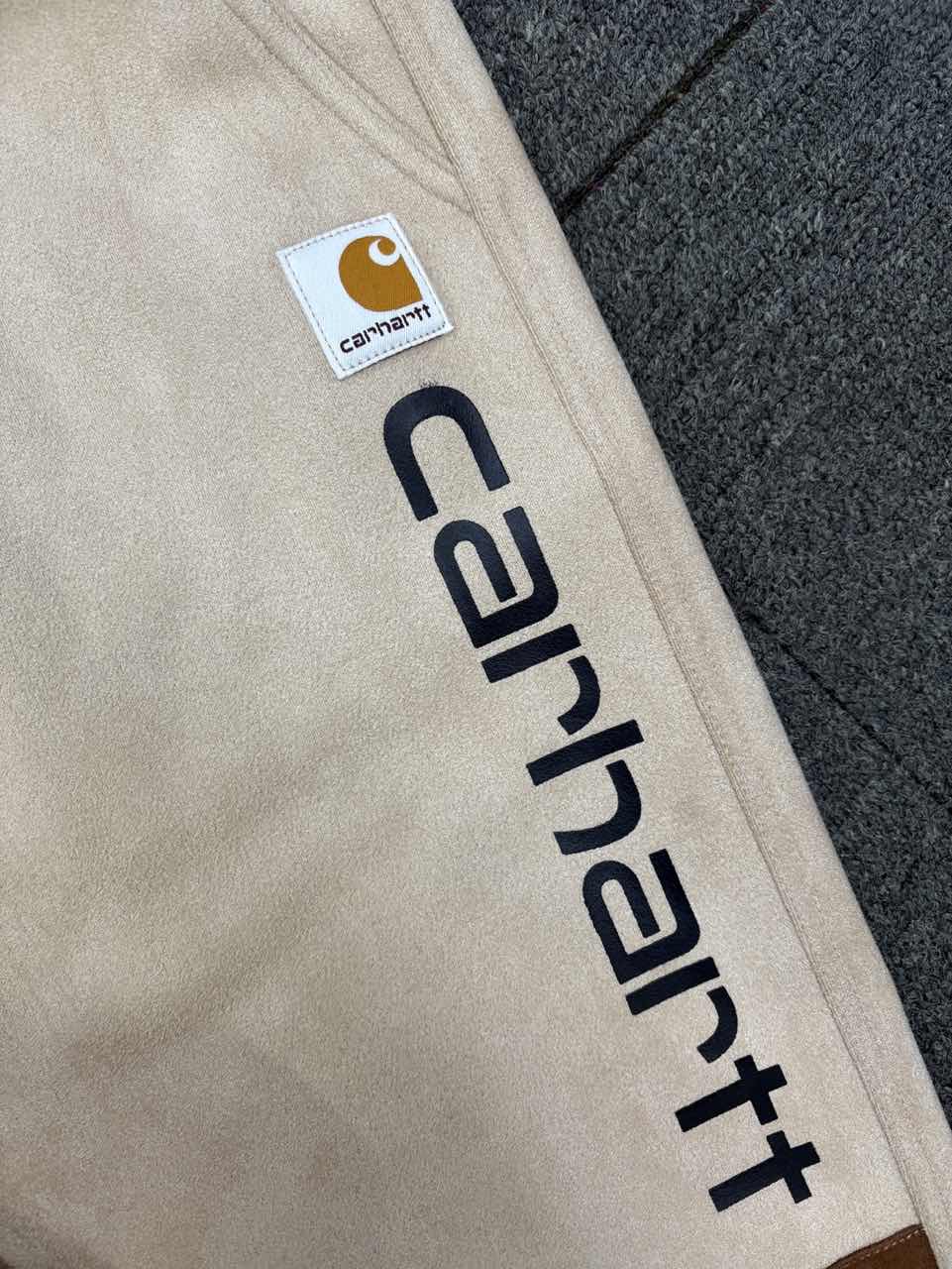 Comfortable and Durable Work Pants with Reinforced Knees