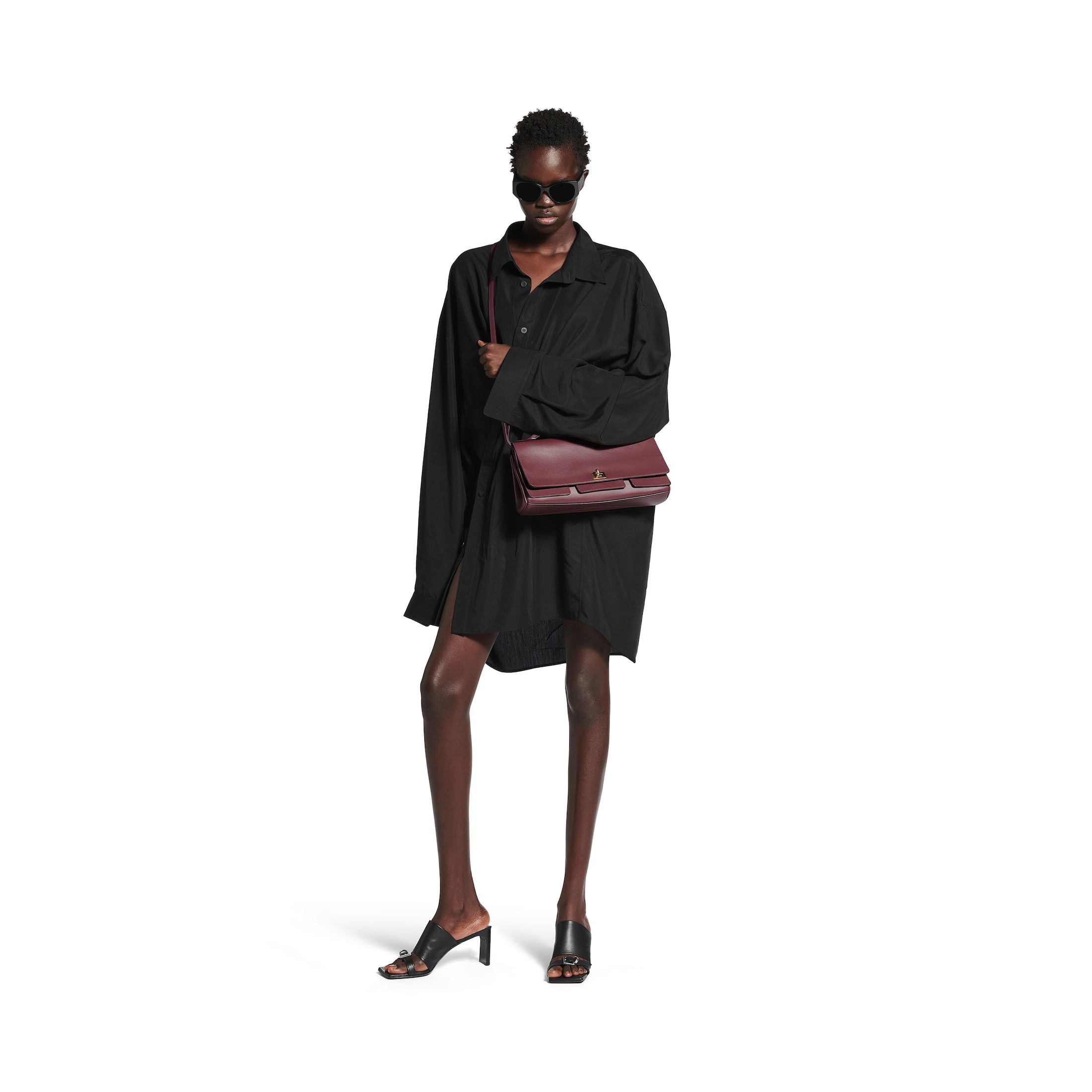 Balenciaga Air Clutch On Strap Small8349432ABAV1000