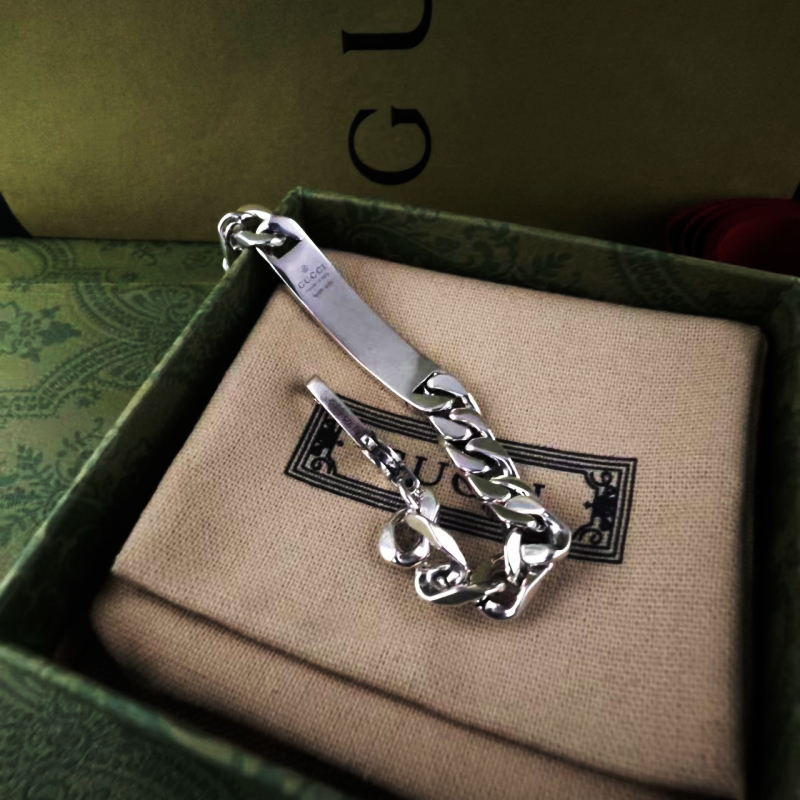 Gucci Skull Flat Chain Bracelet
