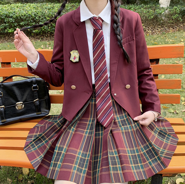 A student uniform of the Institute of wind and Sun Short Burgundy Blazer JK plaid skirt suit