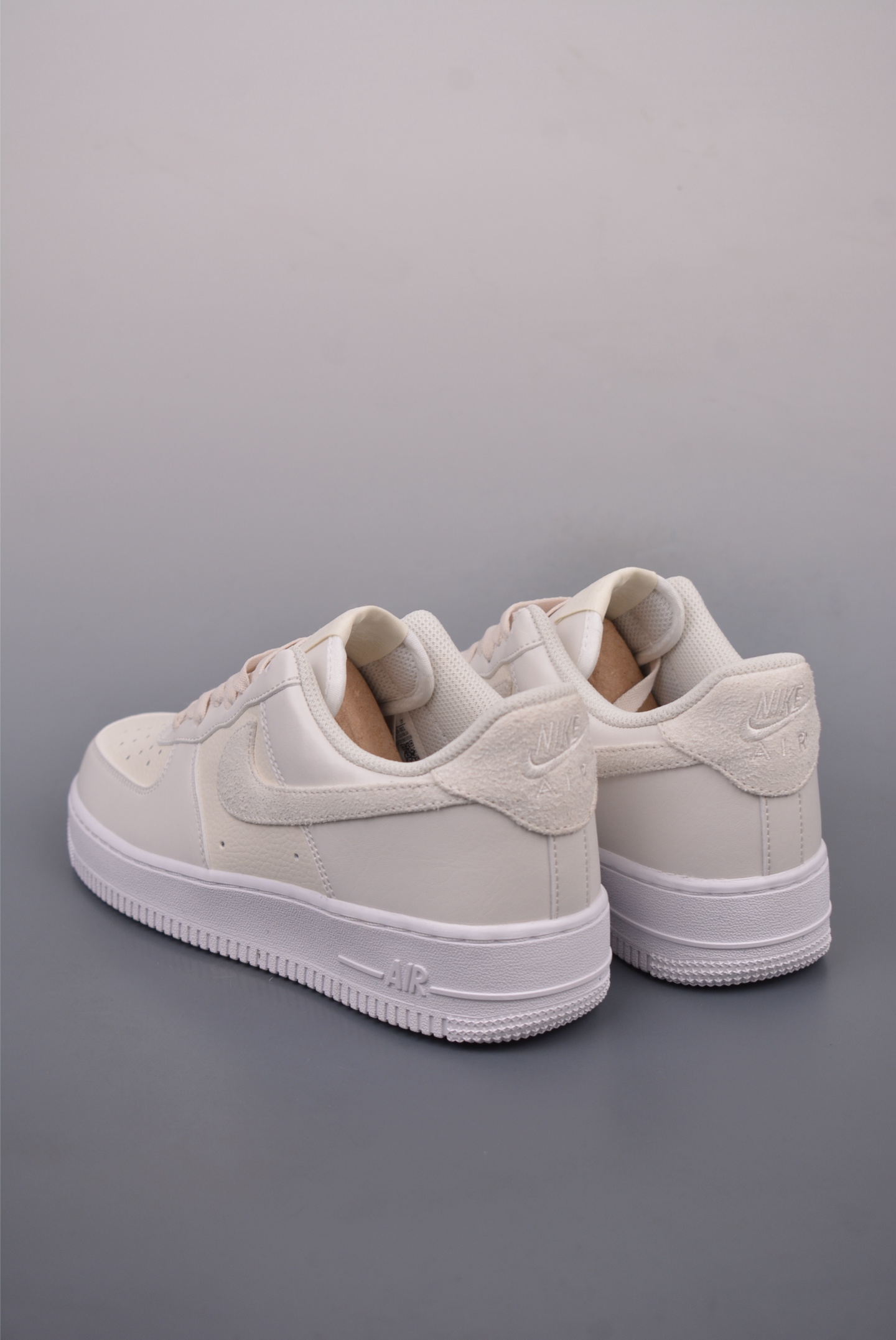 Nike Air Force 1´07 Low sports shoes off-white HQ3905-001
