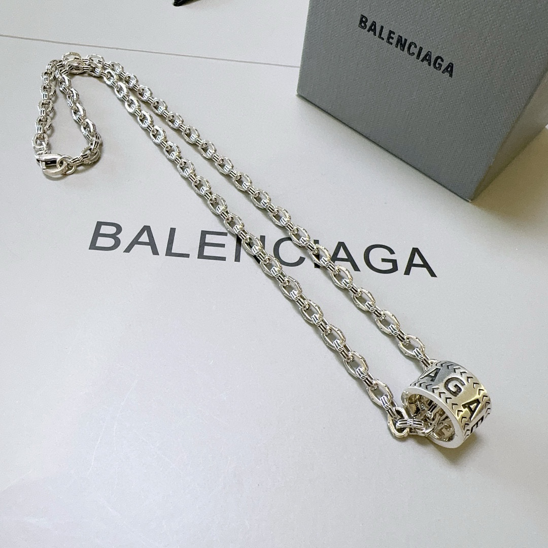 Balenciaga Ring Chain Vintage Necklace