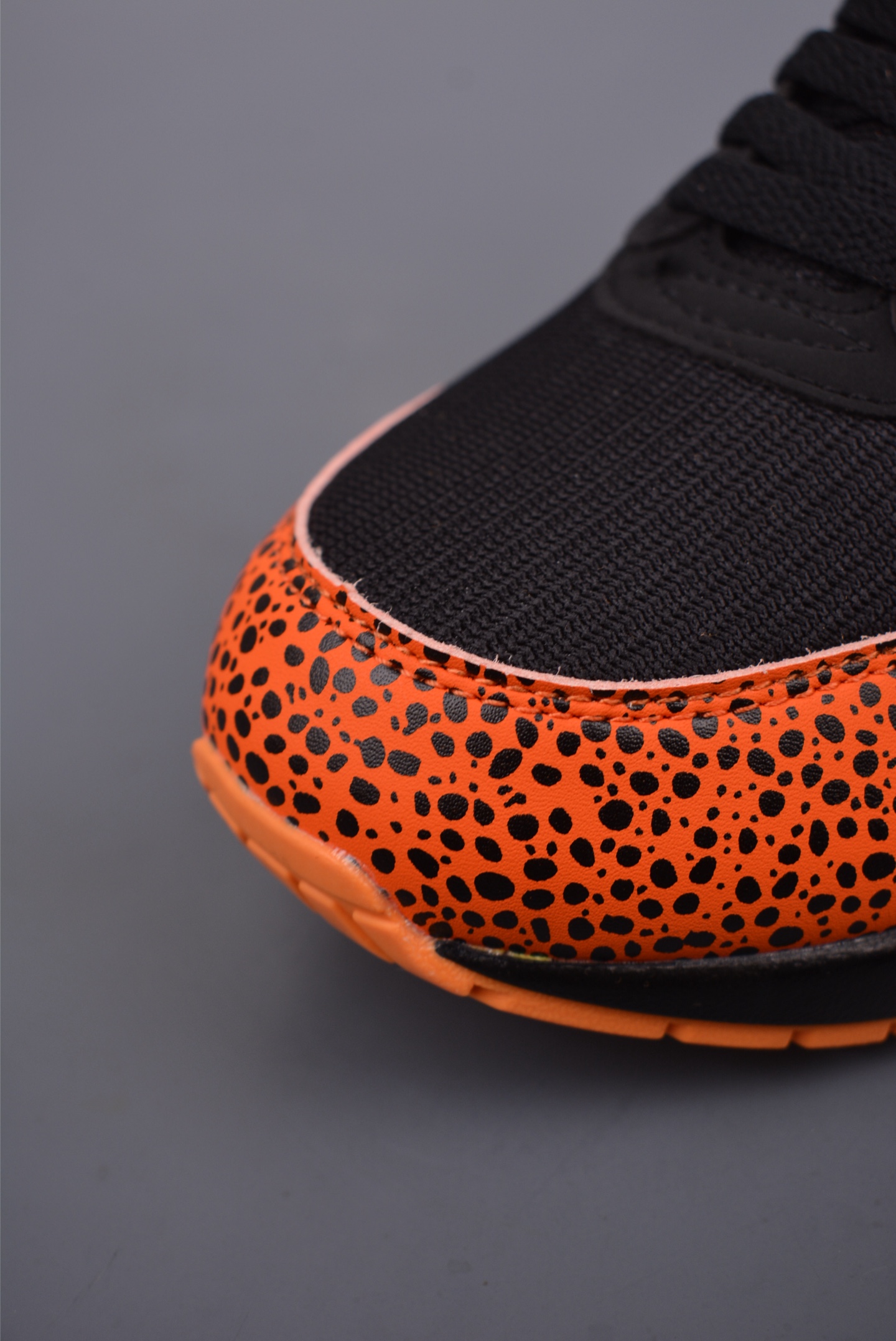 Nike Air Max 1 Original Series Black and Yellow Leopard Print
