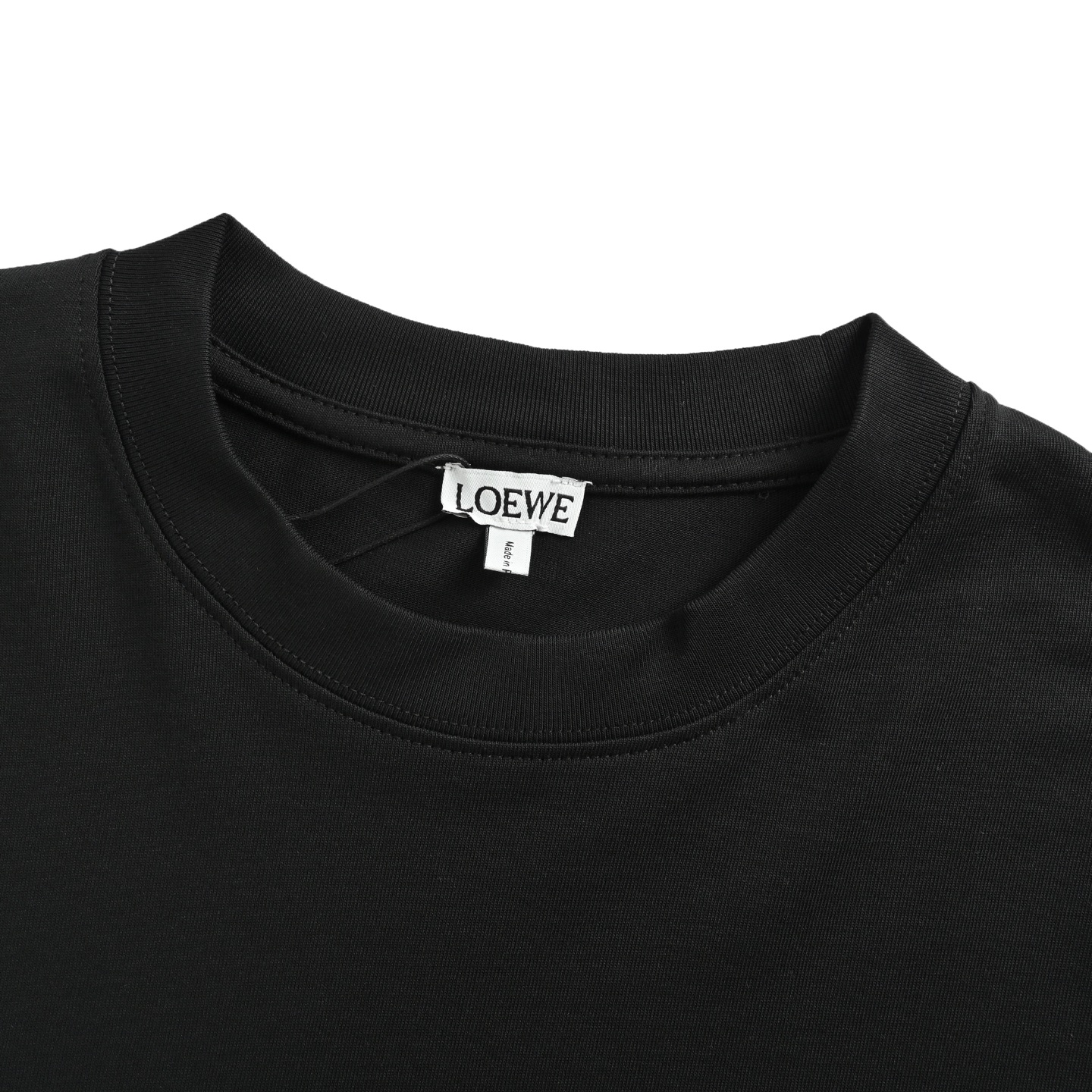 Loewe 25ss short-sleeved shirt with embroidered logo patch on cuffs