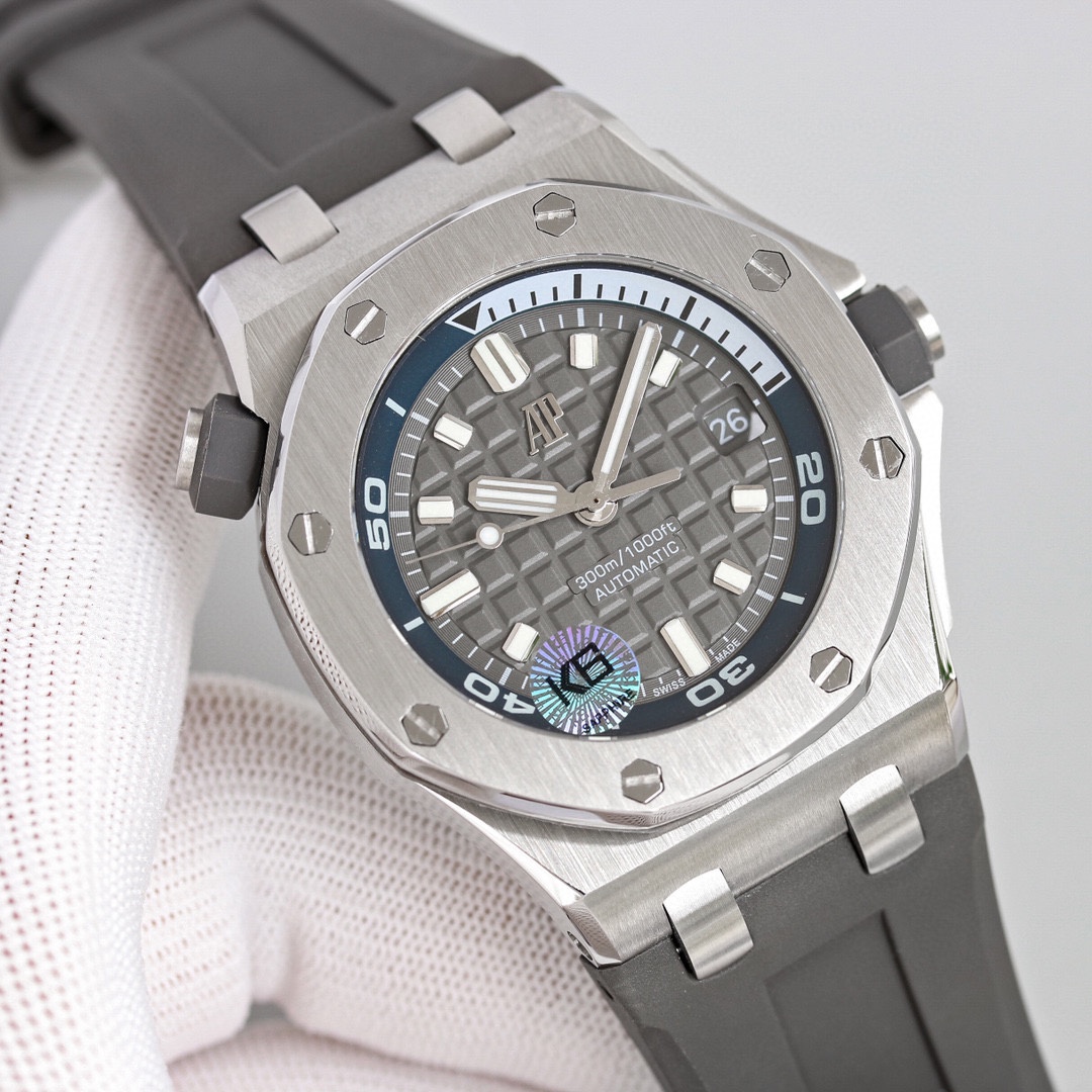 Audemars Piguet Royal Oak Offshore Series 15720ST.OO.A009CA.01