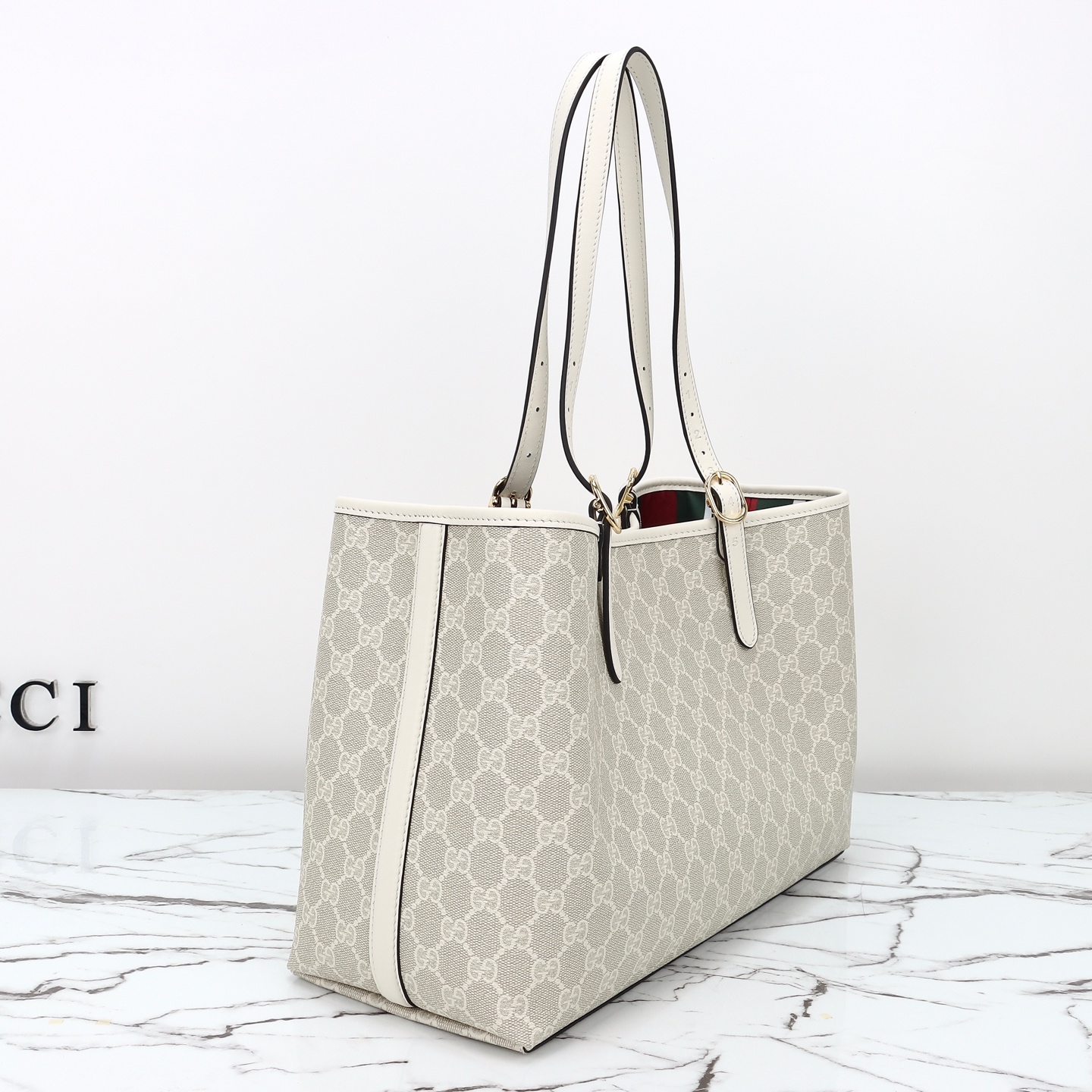 Gucci GG Emblem large tote bag ‎ 815213 FAD6L 9641