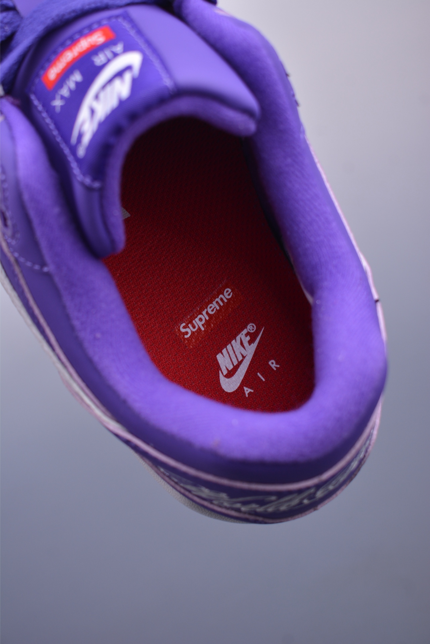 Supreme x Nike Air Max 1 '87 SP Running Shoes Purple and White HF8813-500