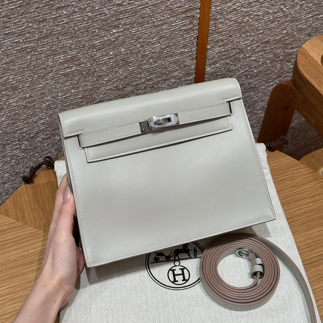 Hermes kelly danse M4Gris pale handbag (handmade to order)