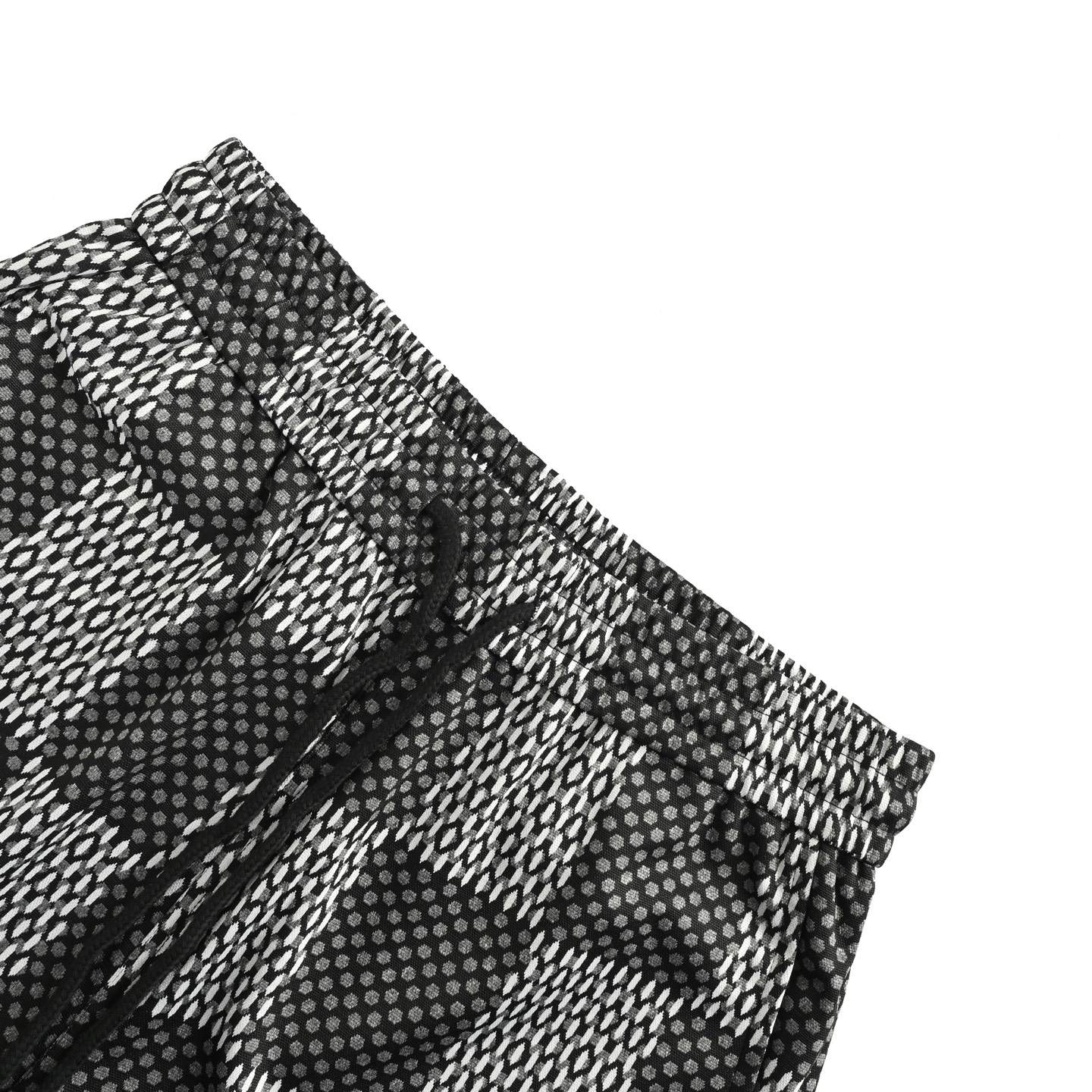 Louis Vuitton 25ss Pharrell checkerboard rhinestone wool shorts