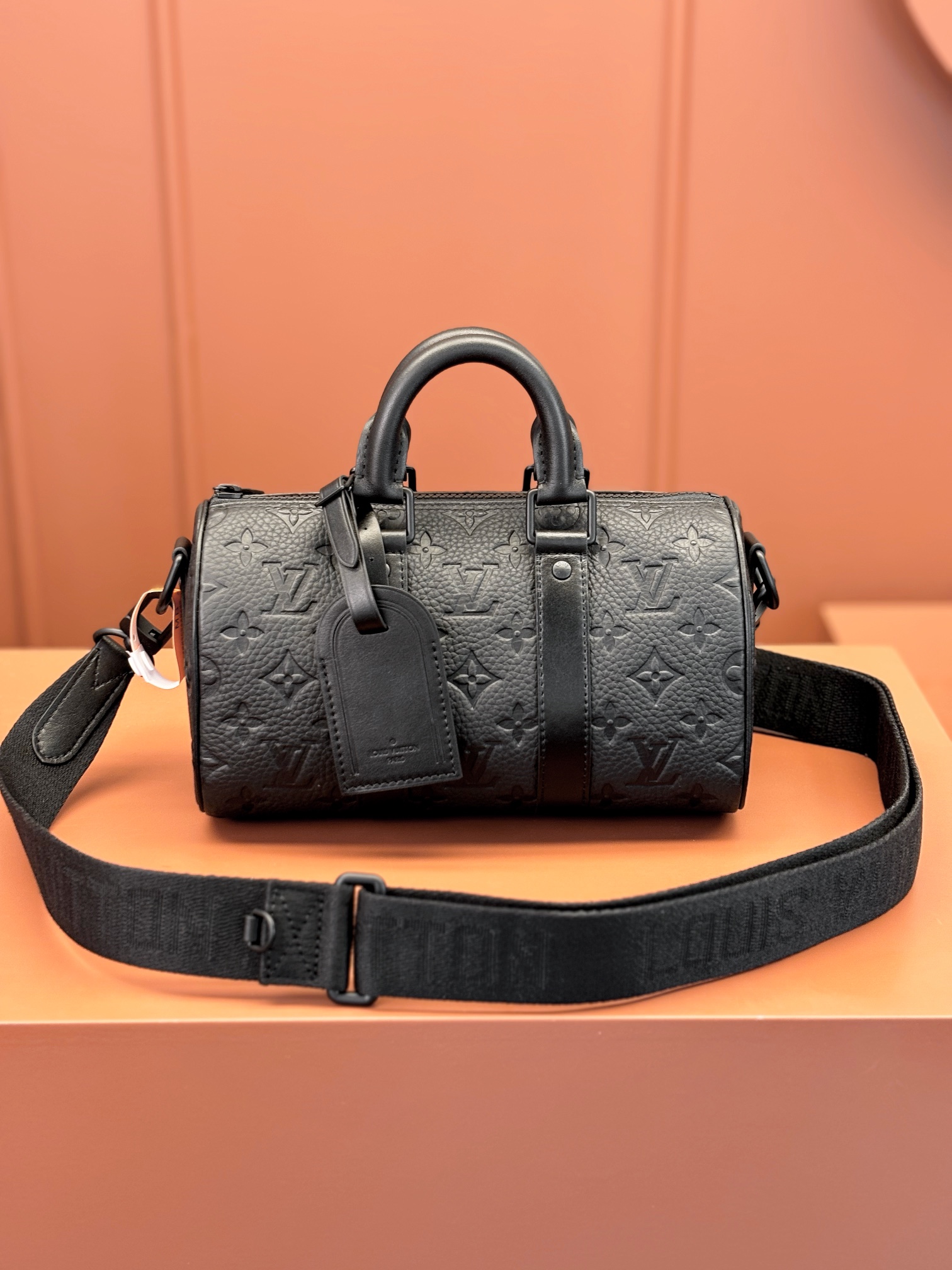 Louis Vuitton KEEPALL BANDOULIÈRE 25 Handbag M20900