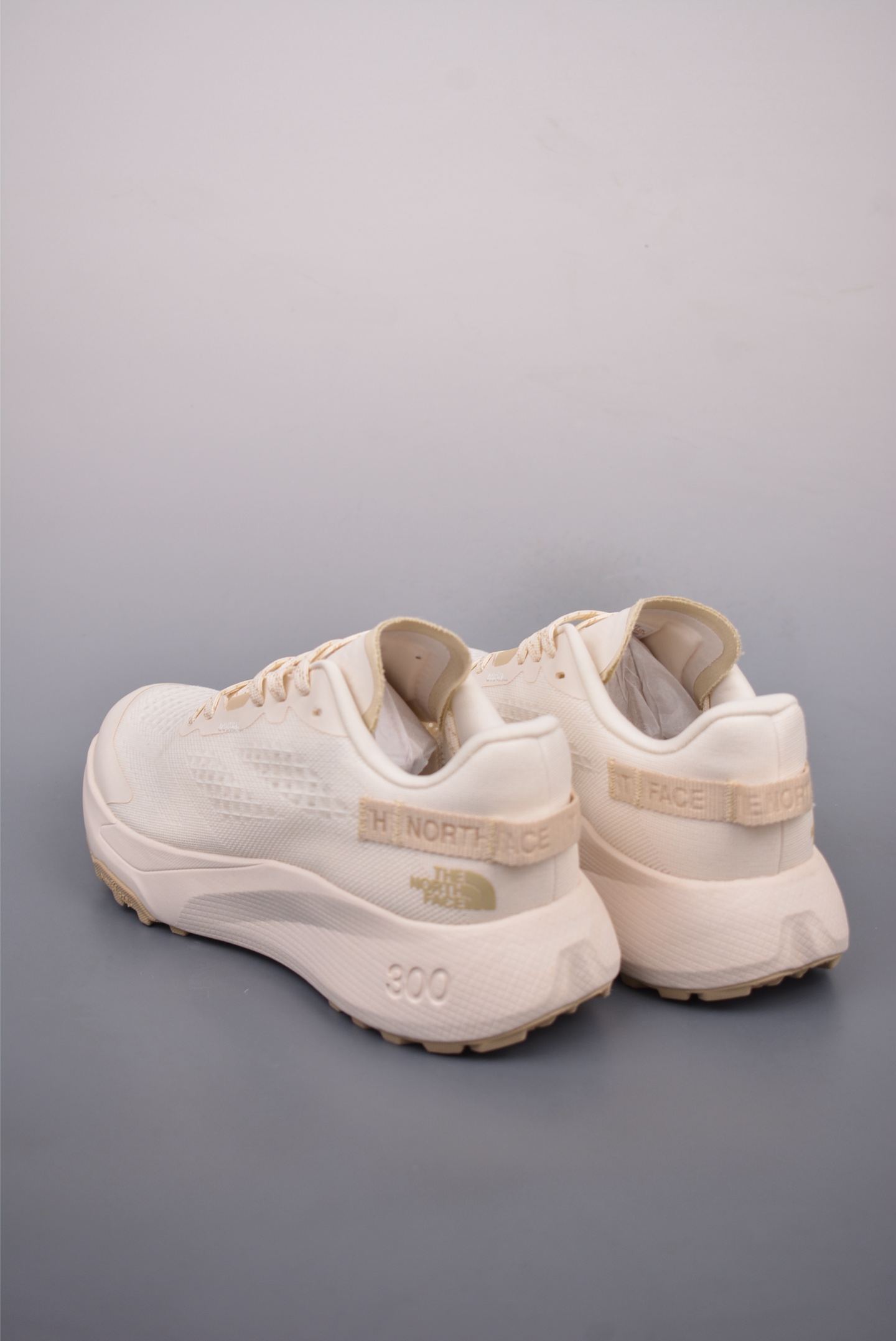 The North Face Altamesa 300 sneakers off-white NF0A8A9SWID-080