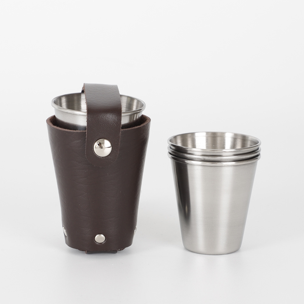 Spirits glasses 4 with carrying sleeves