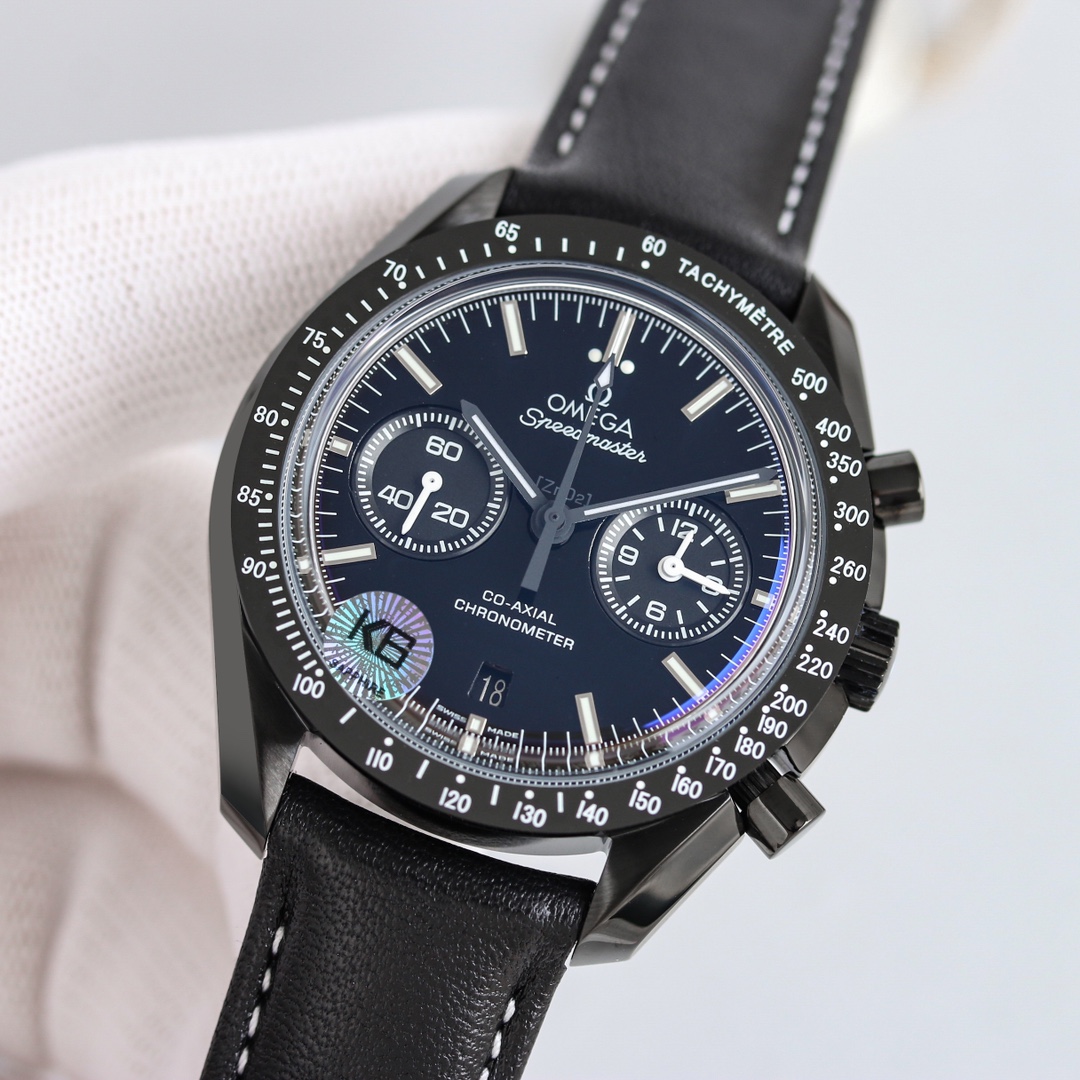 Omega Speedmaster Dark Side of the Moon 311.92.44.51.01.004