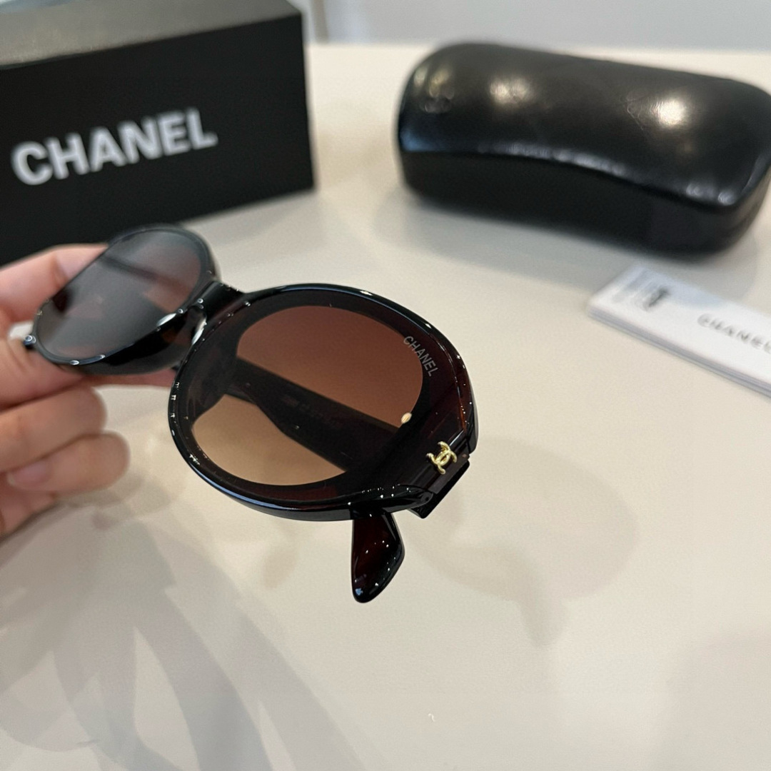 Chanel round frame sunglasses