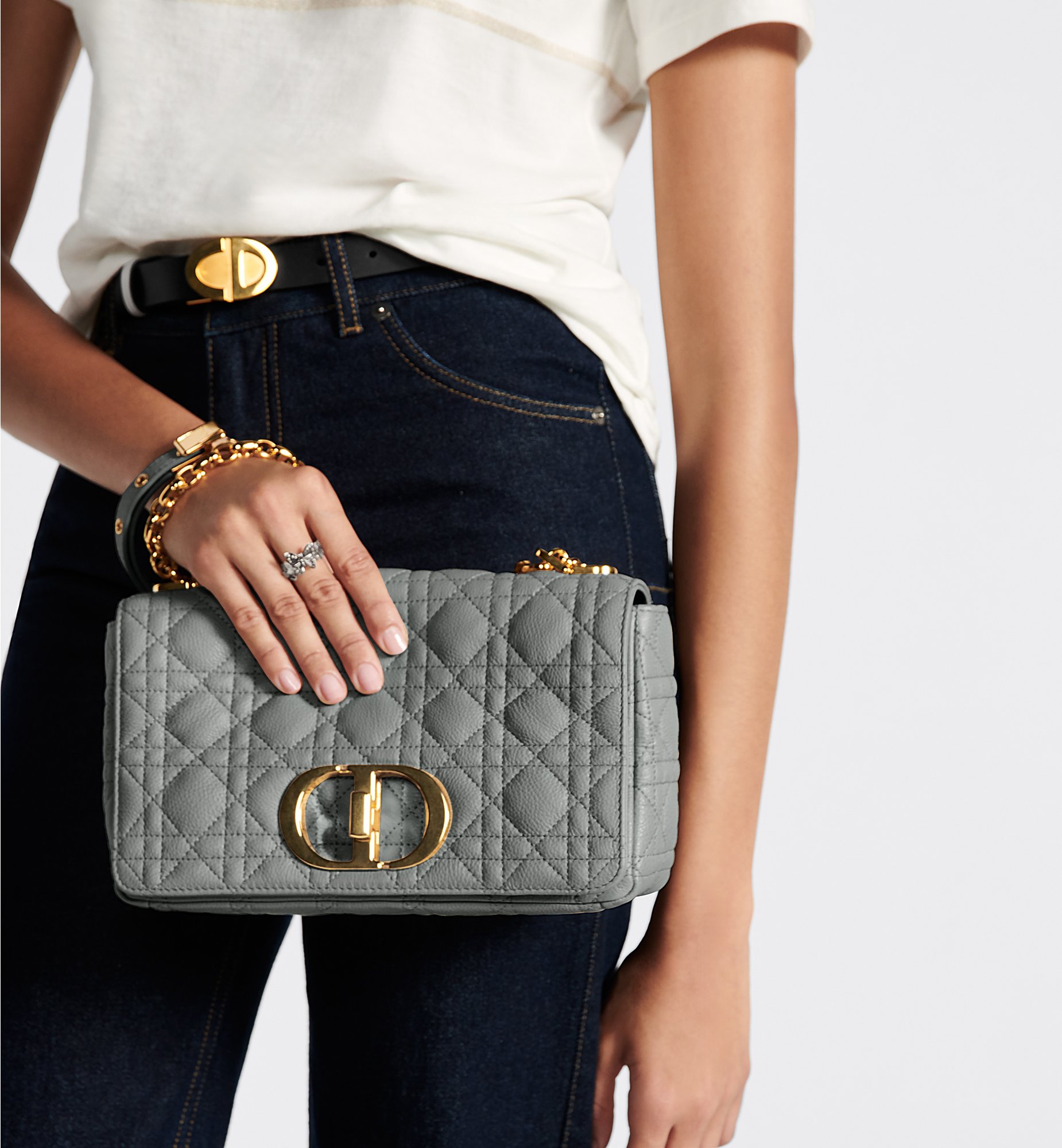 Dior Medium Dior Caro Handbag M9242UWHC_M41G