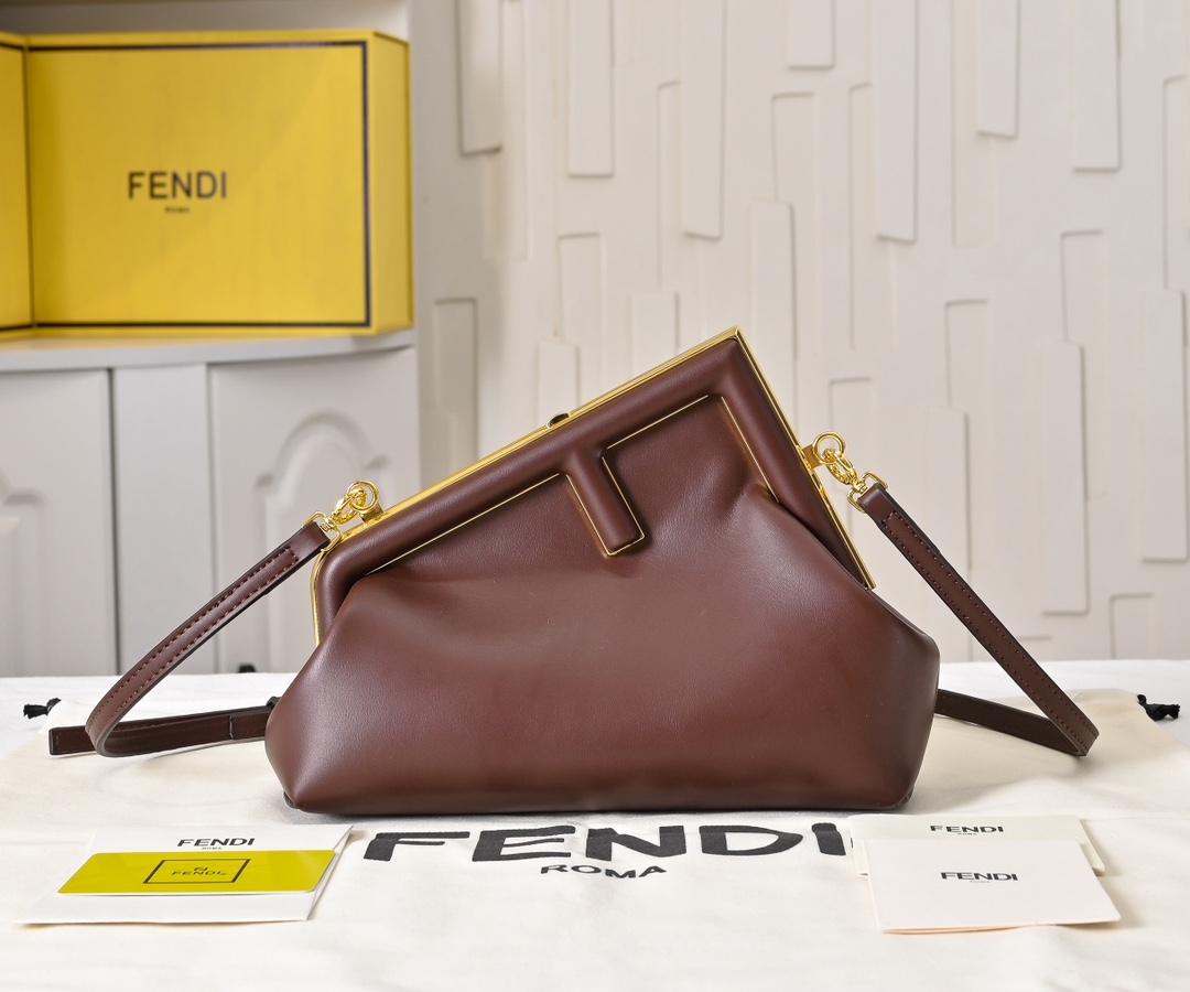 FENDI First Shoulder Bag 80016