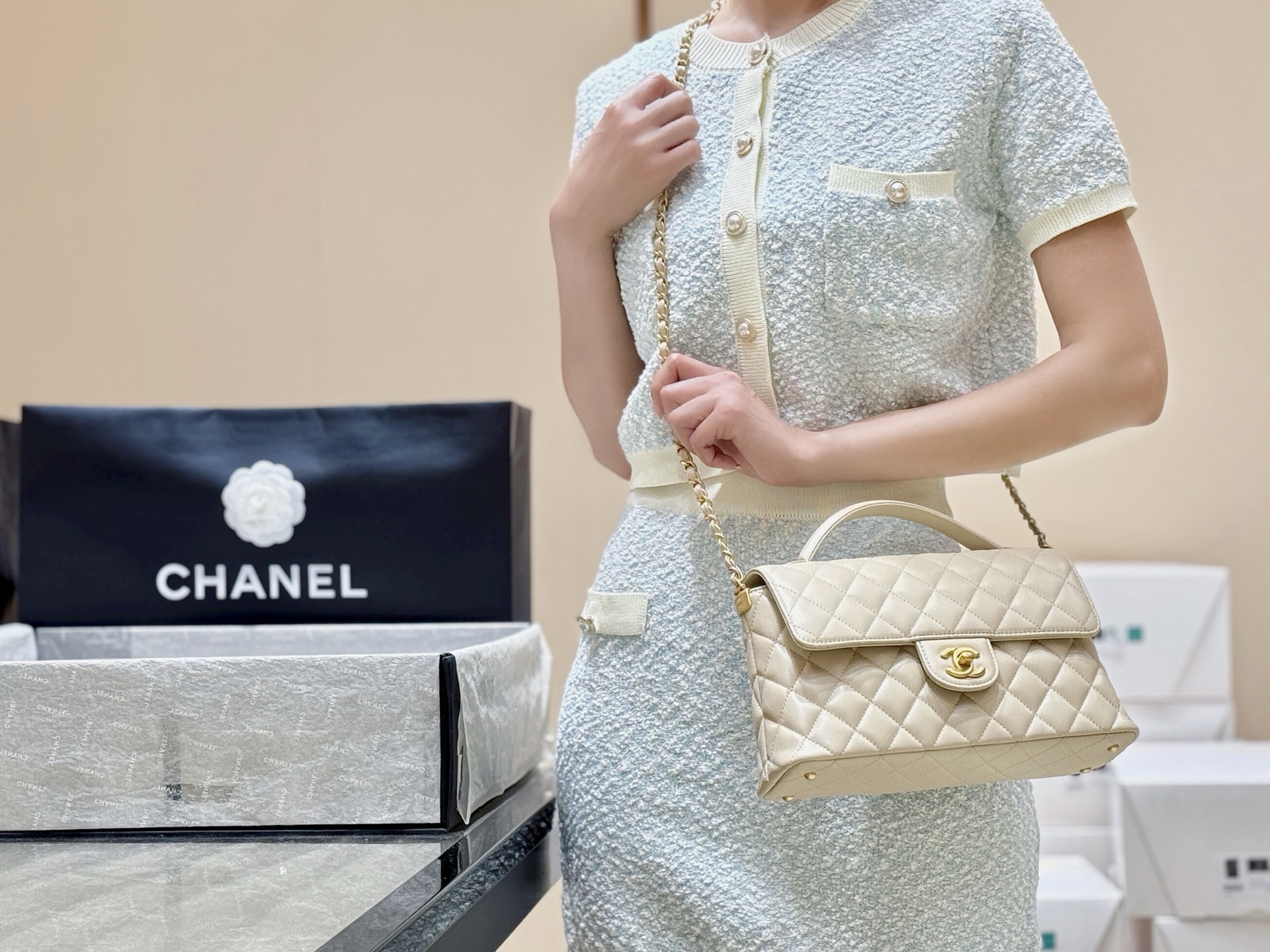 Chanel 25P Spring/Summer Preview Series Horizontal Kelly Handle Bag AS5354