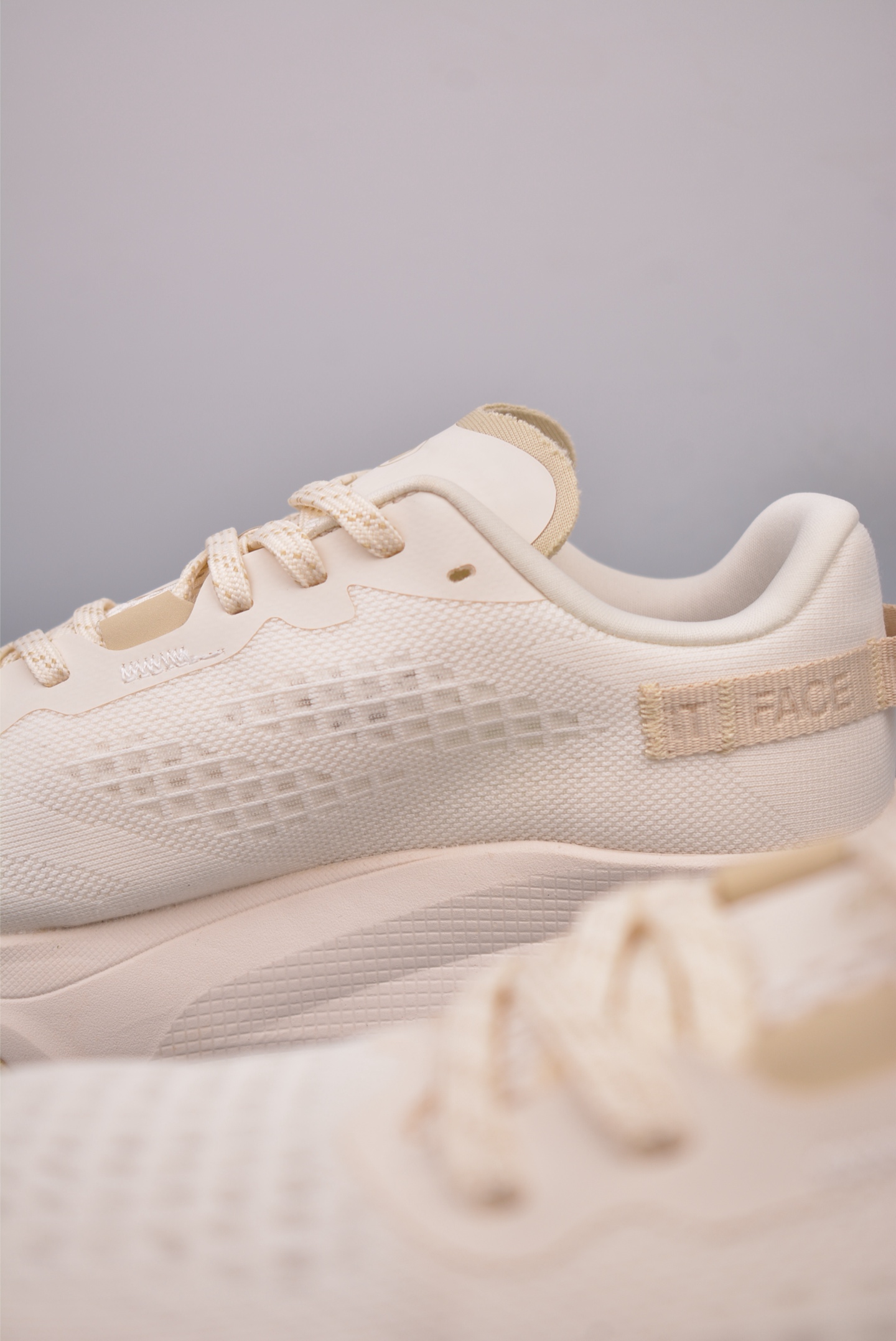 The North Face Altamesa 300 sneakers off-white NF0A8A9SWID-080