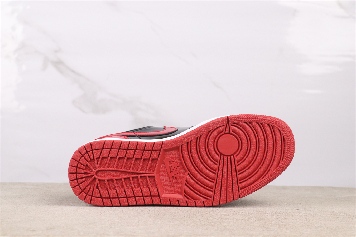 Air Jordan 1 Low 'Patent Bred' 553558-063