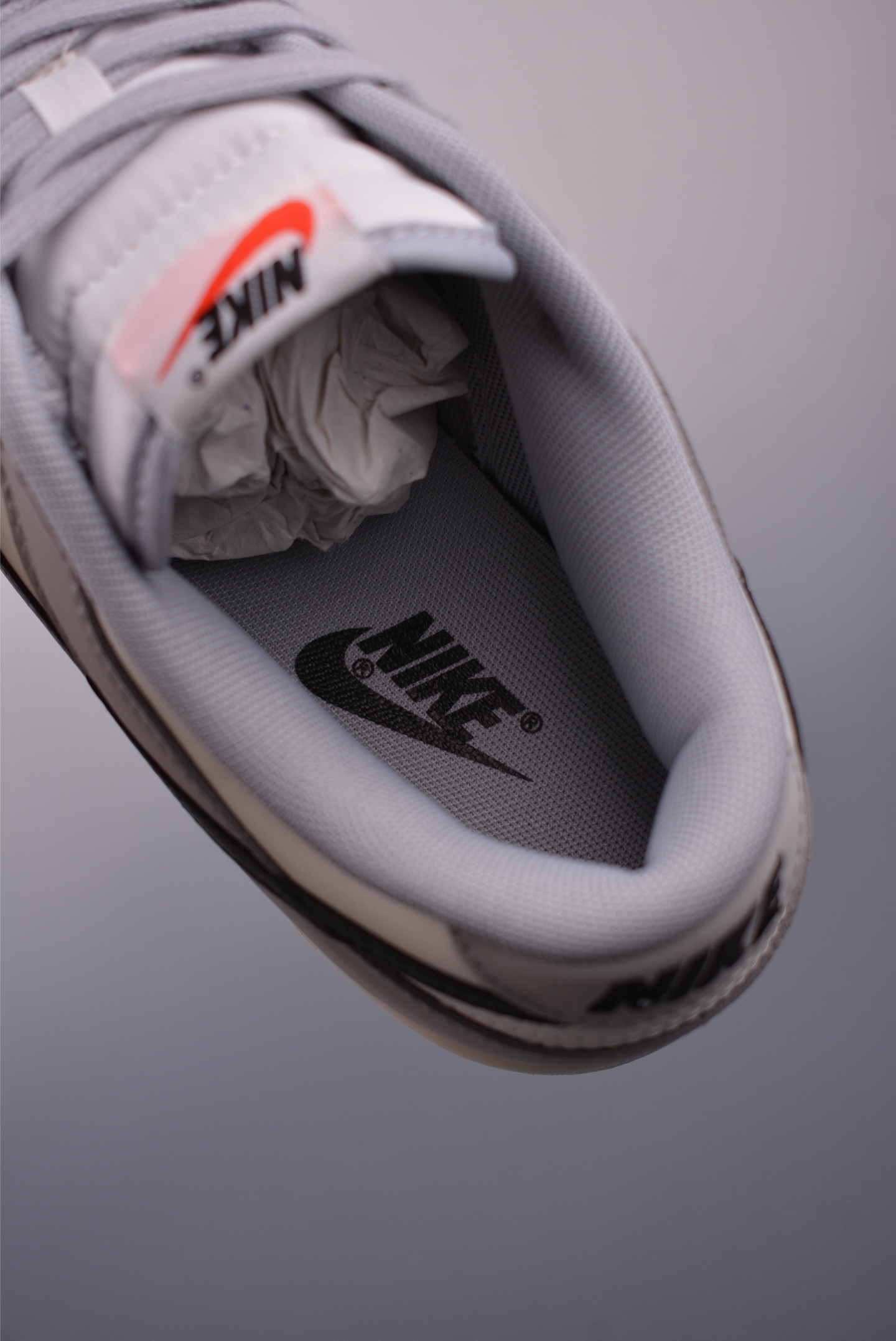 Nike Dunk Low ”Smoke Grey“ IB3079-101
