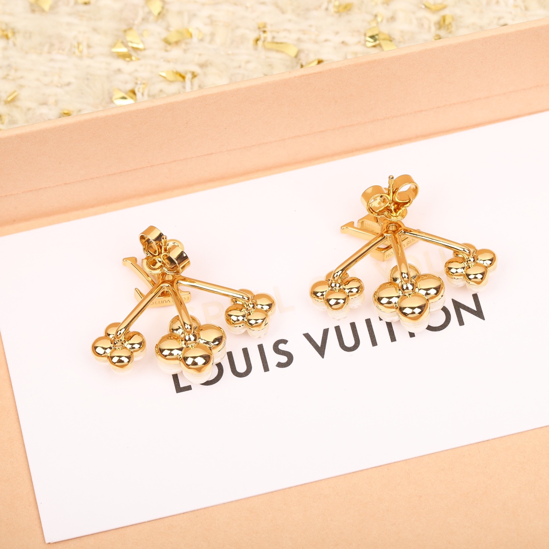 Louis Vuitton Pearl Earrings