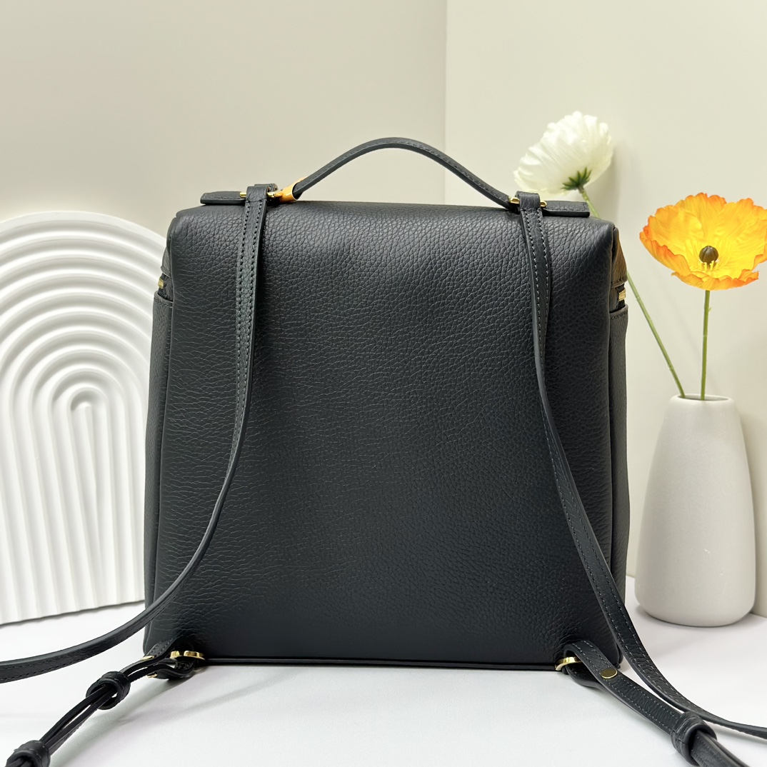 Loro Piana Extra poet L23.5 Square Backpack FAI6491
