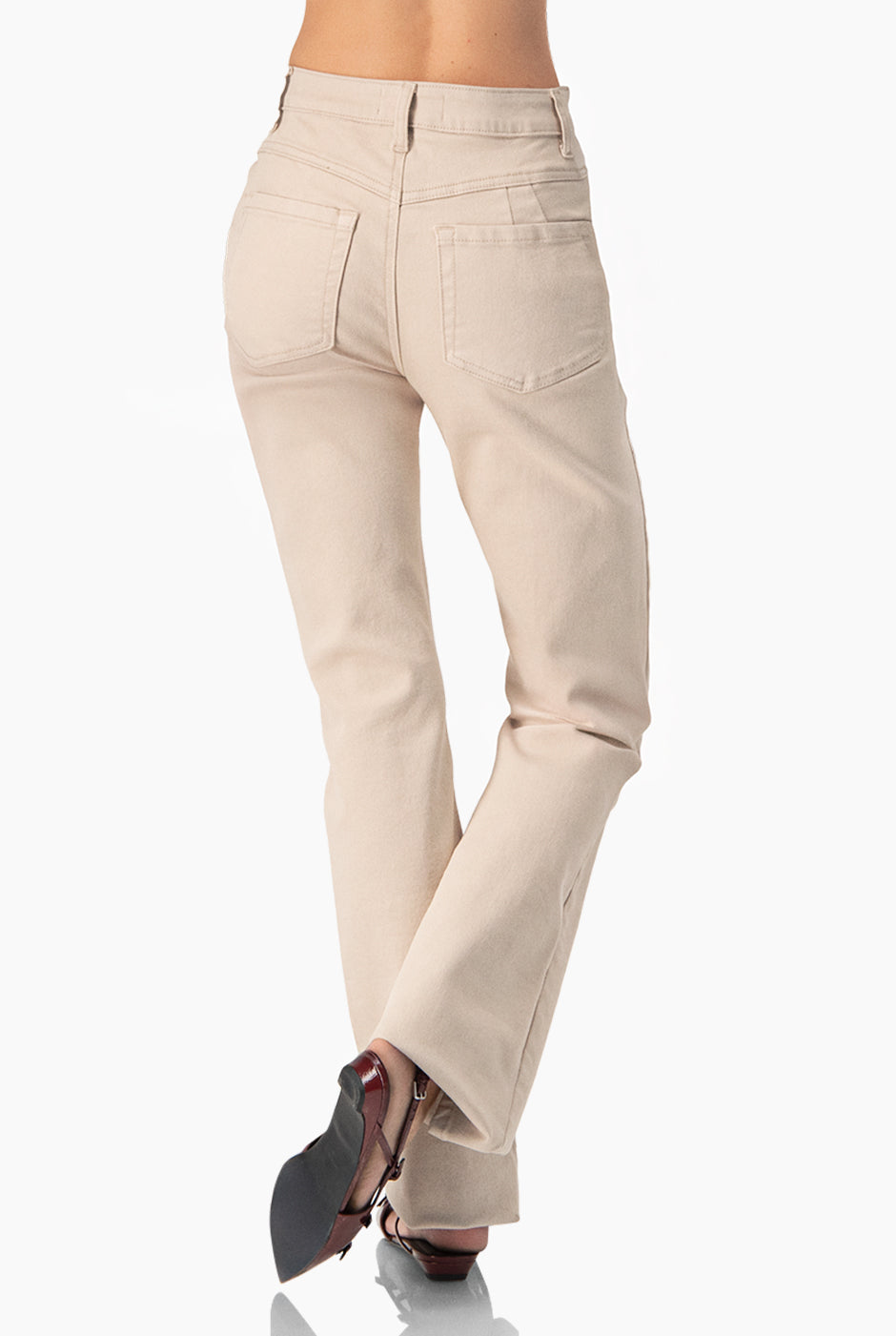 Jeans semi campana de un boton