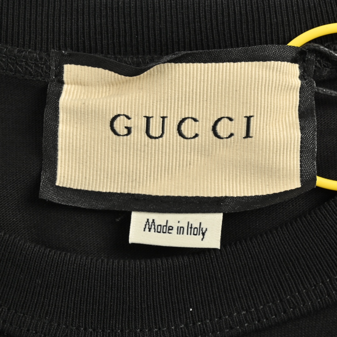 Gucci 24ss chest embroidered lettering short sleeves