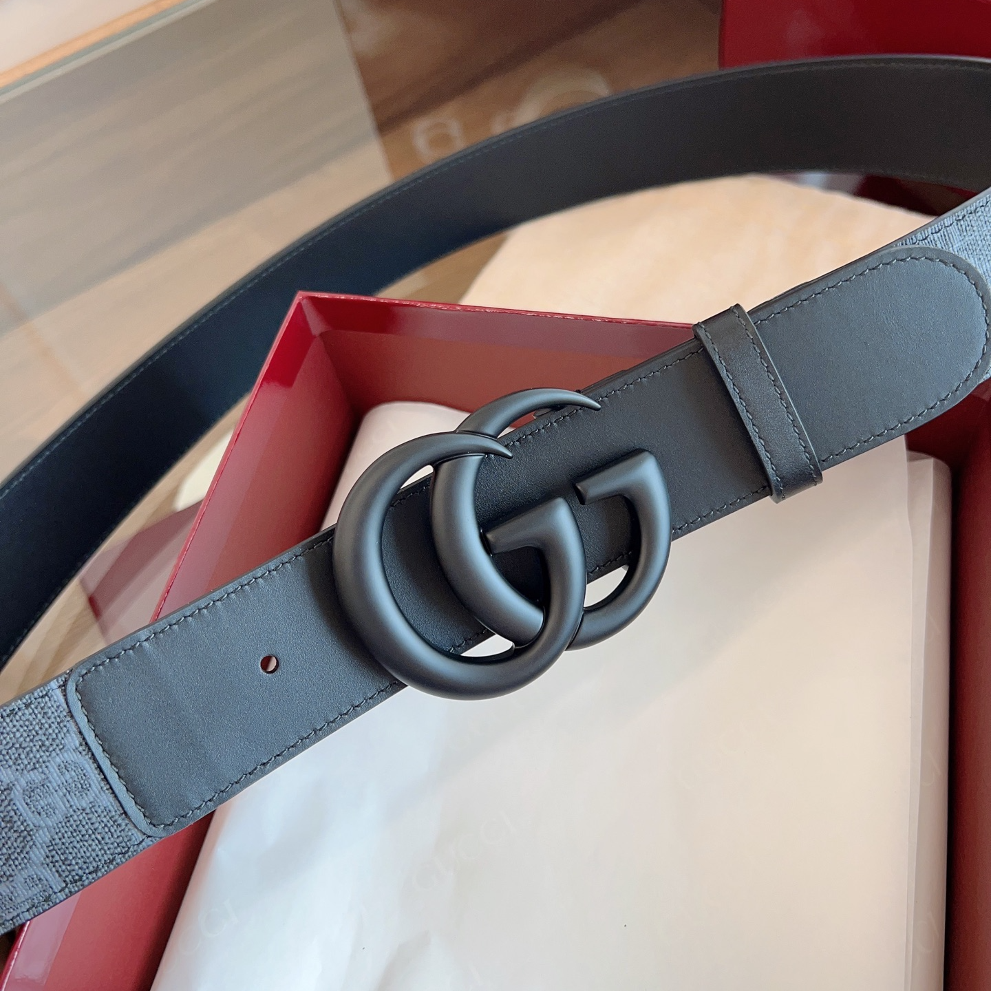 Gucci Double G brass buckle leather belt with a width of 4.0cm